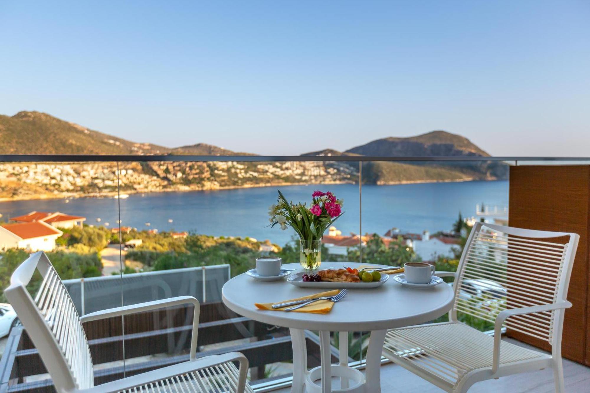 Rhapsody & (adults Only) Hotel