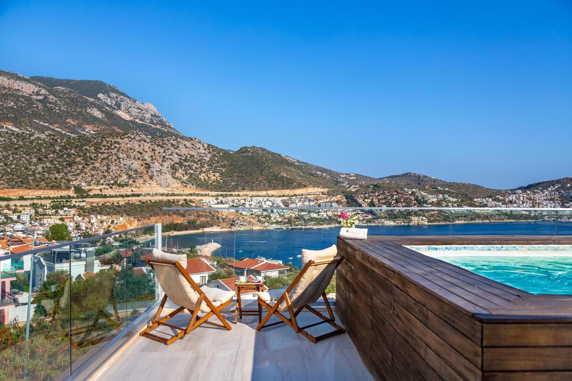 Hotel Rhapsody & (adults Only) 3*