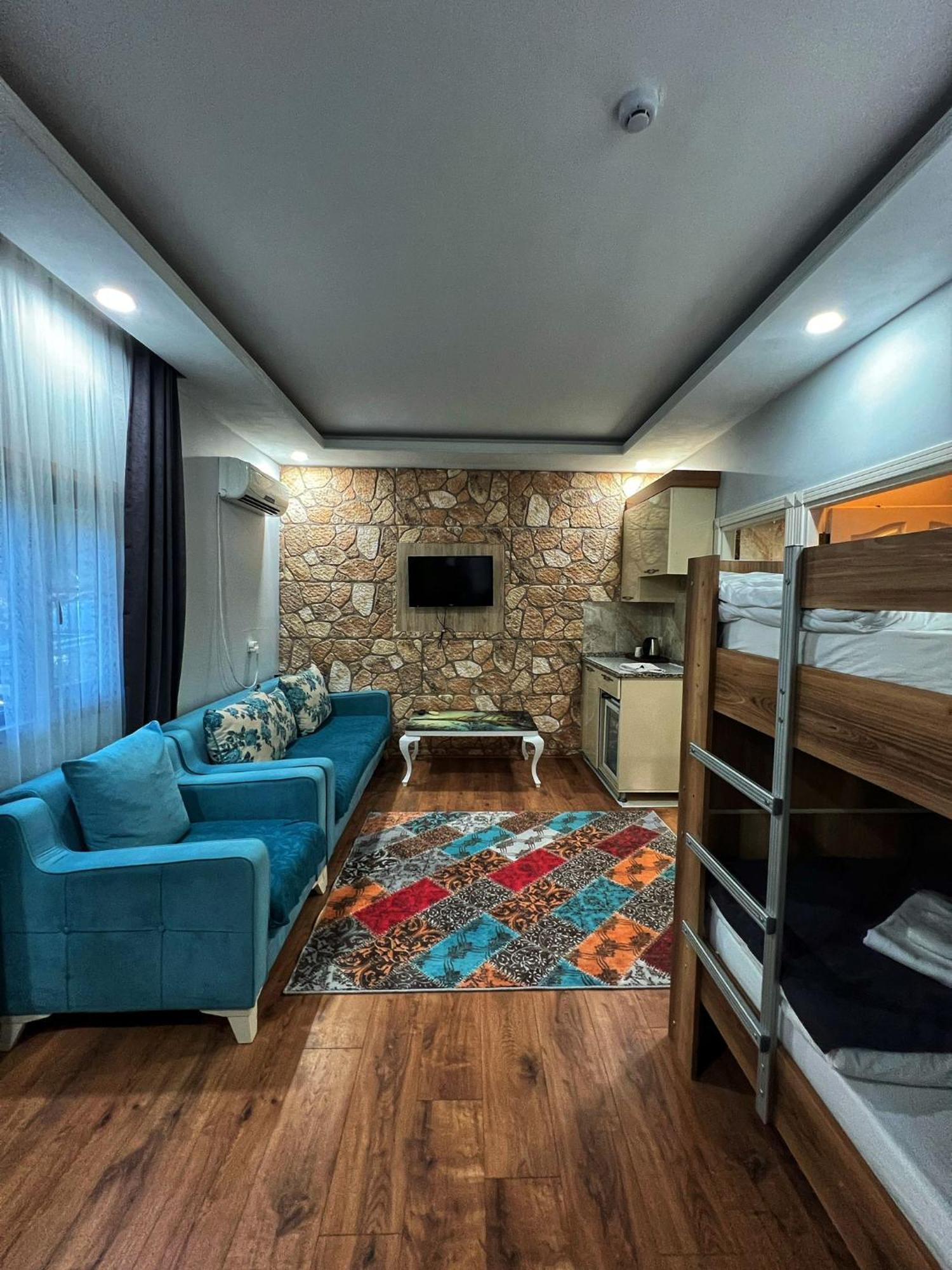 Kuloglu Ve Restoran 3*