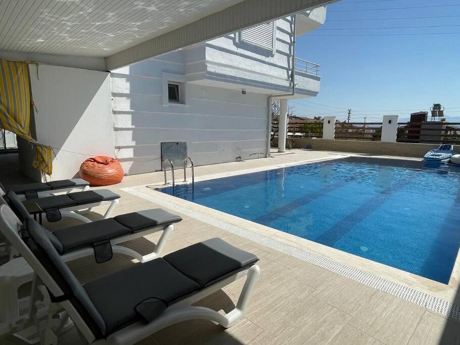 Villa White House *