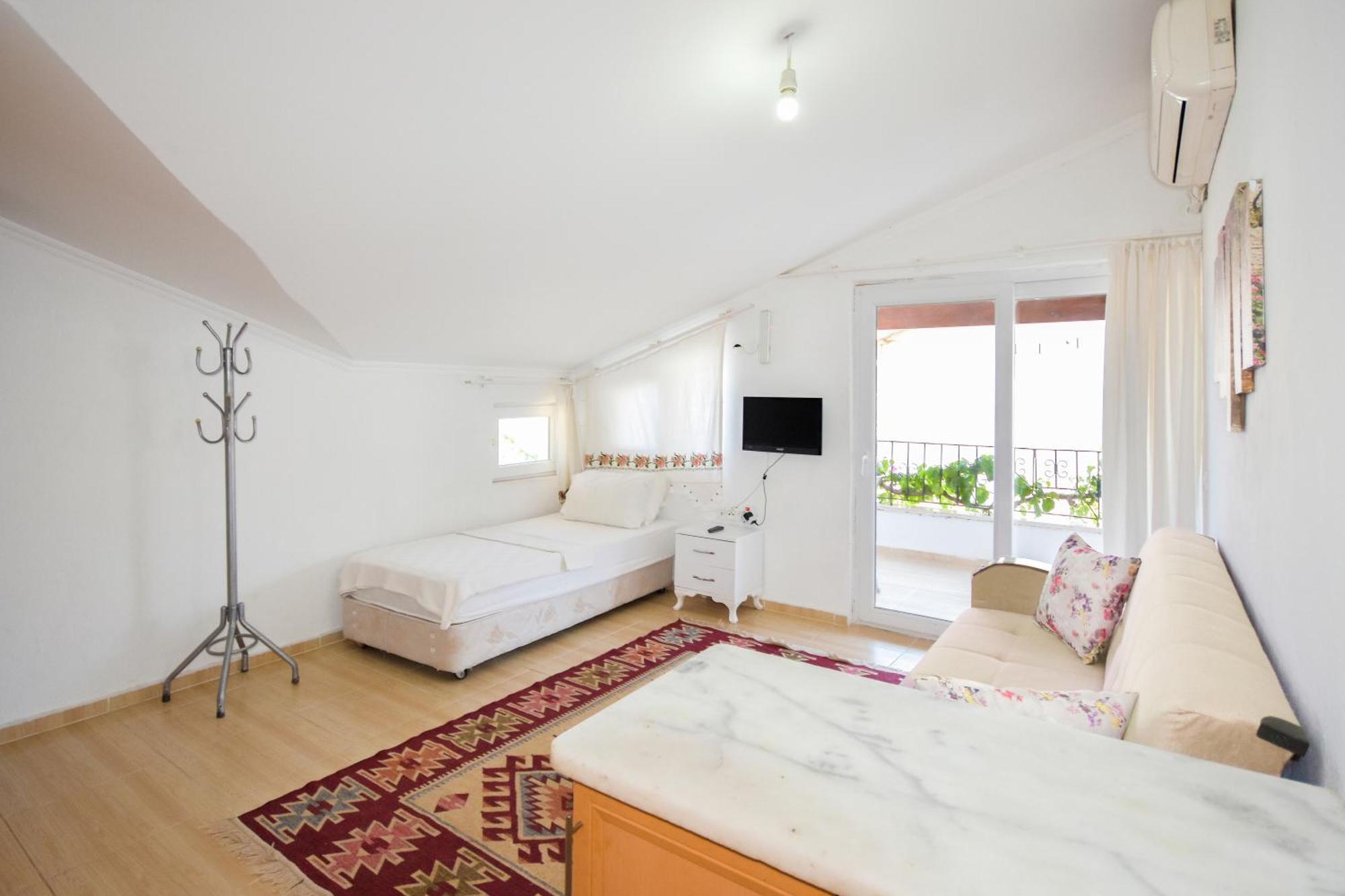 Kaya Aparthotel 2*