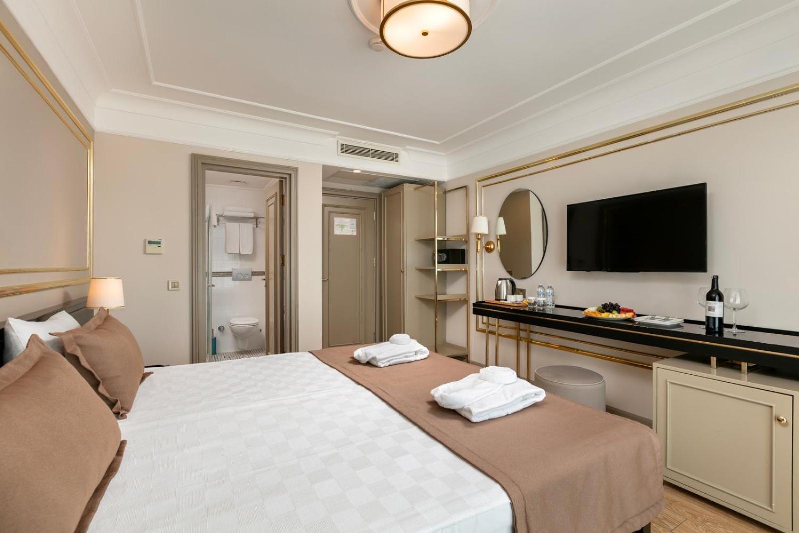 Hotel Reo - Ex Pacco