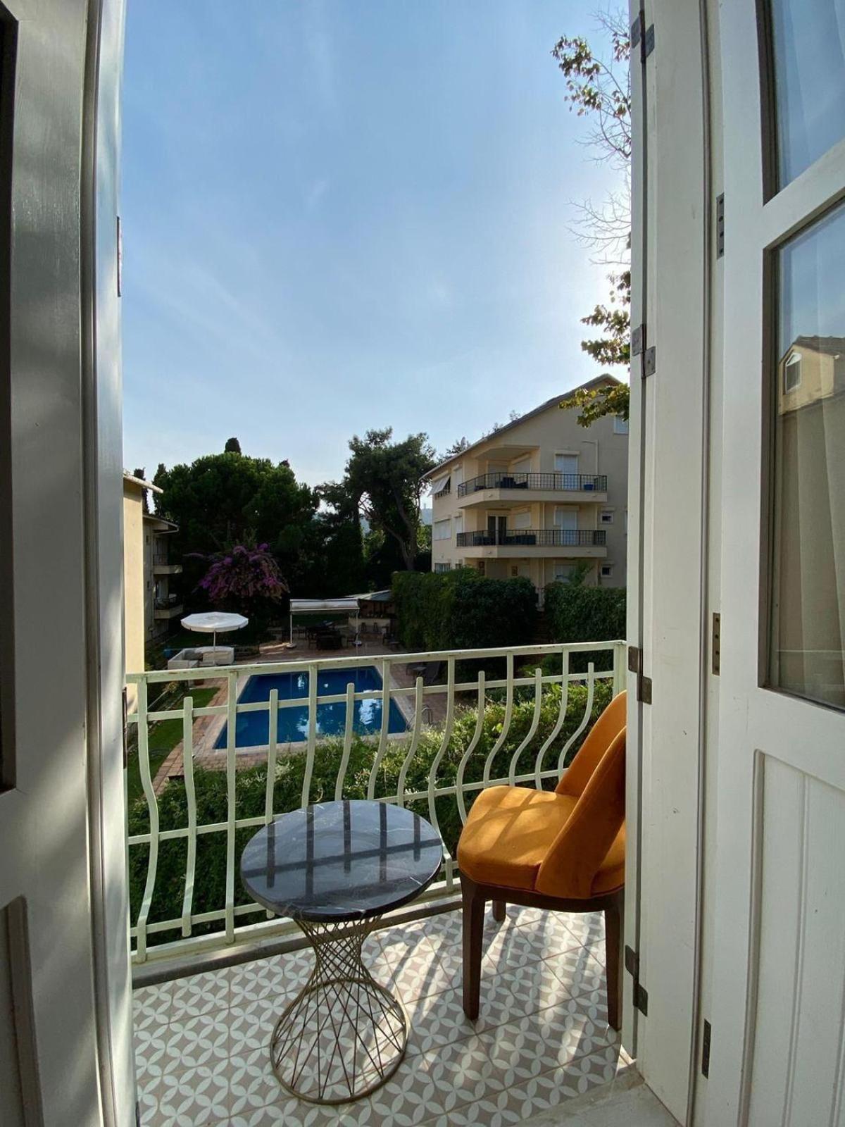 Triada Bueyuekada Hotel Adalar