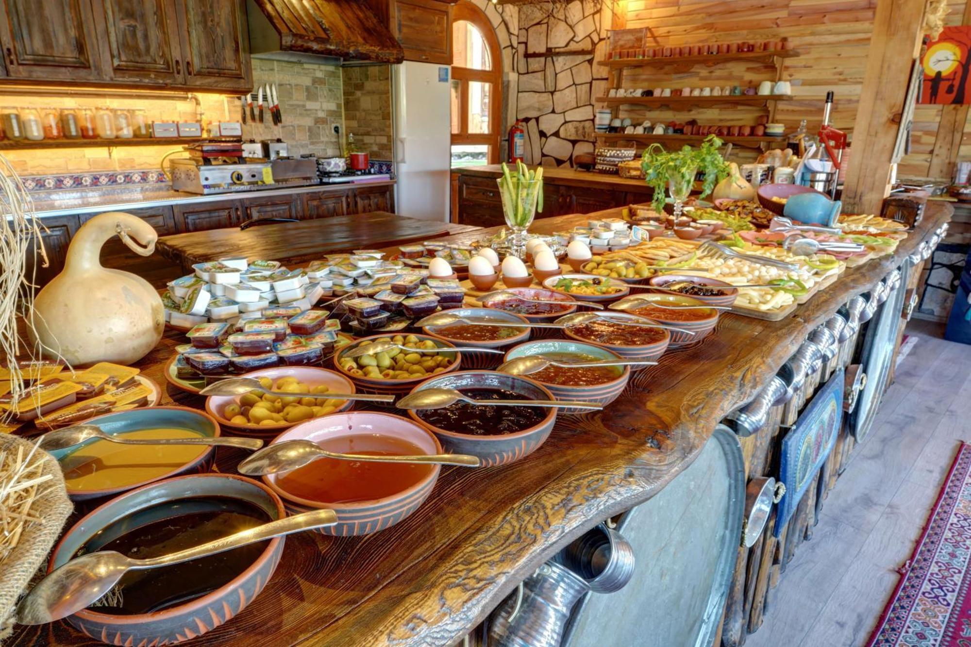 Nar I Ask Cave Hotel 5*