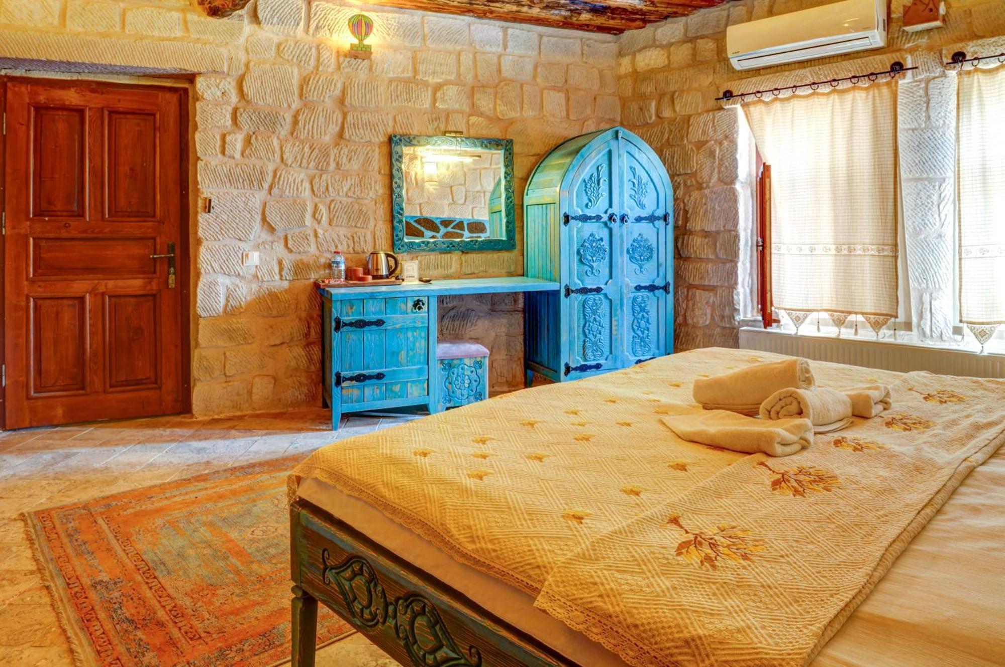 Nar I Ask Cave Hotel