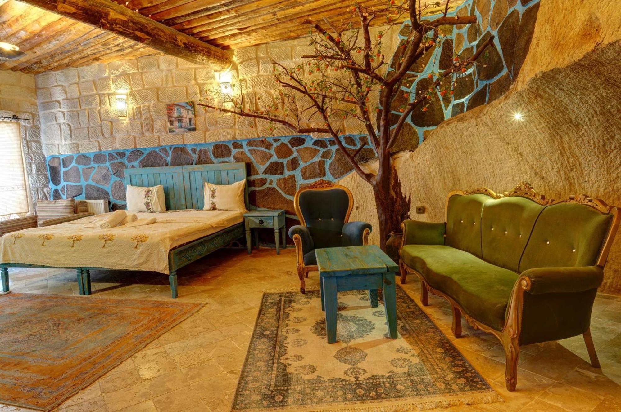 Nar I Ask Cave Nevsehir