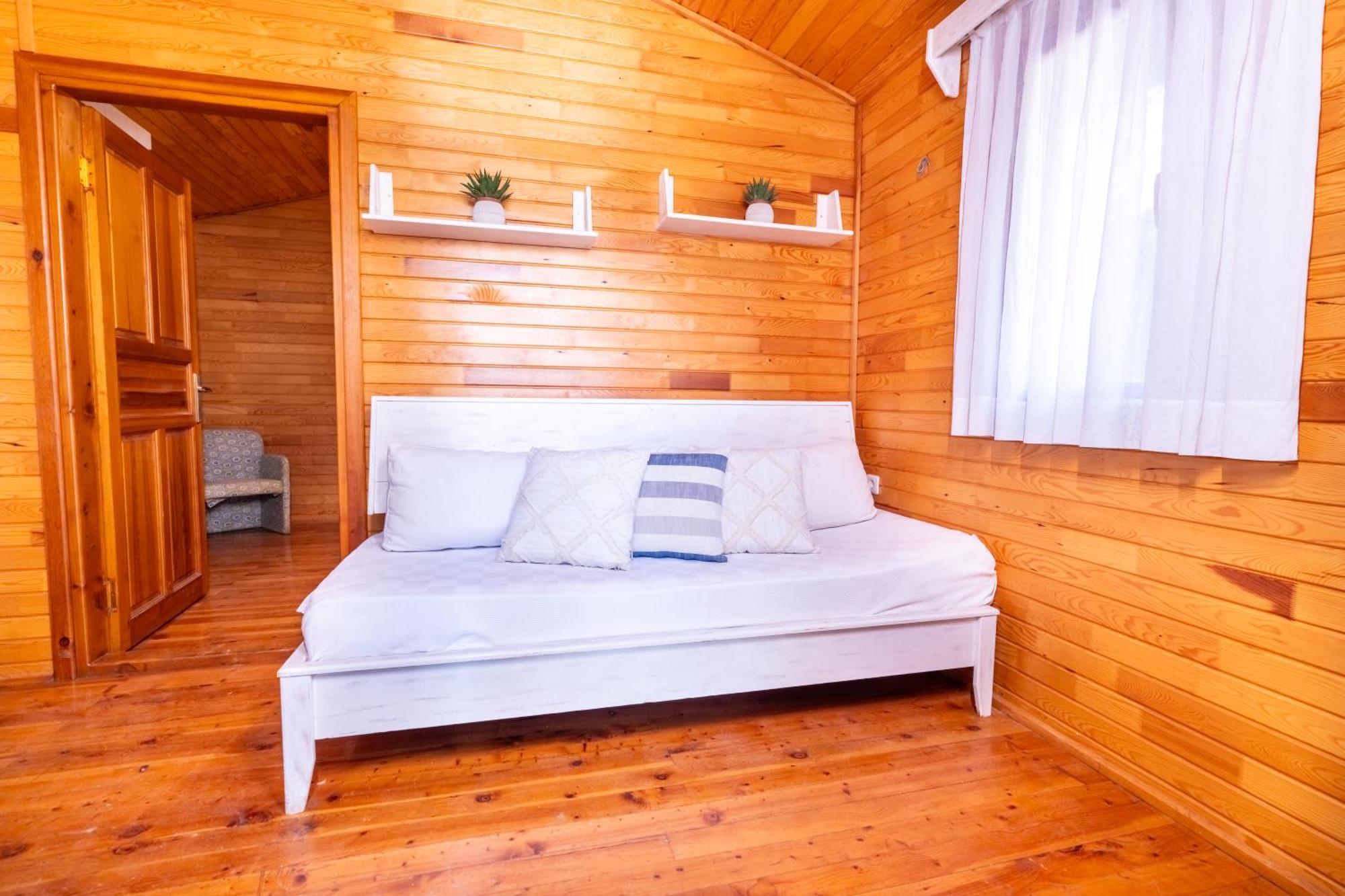 Alicra Hotel 4*