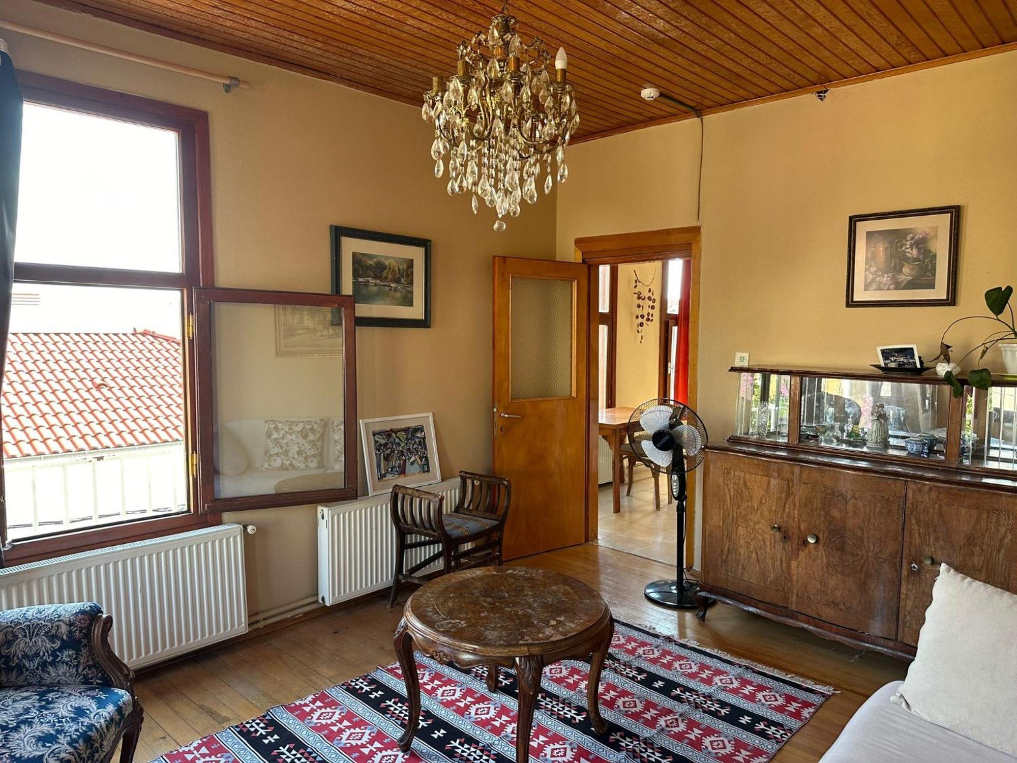 Mnimi Heybeli Apartment
