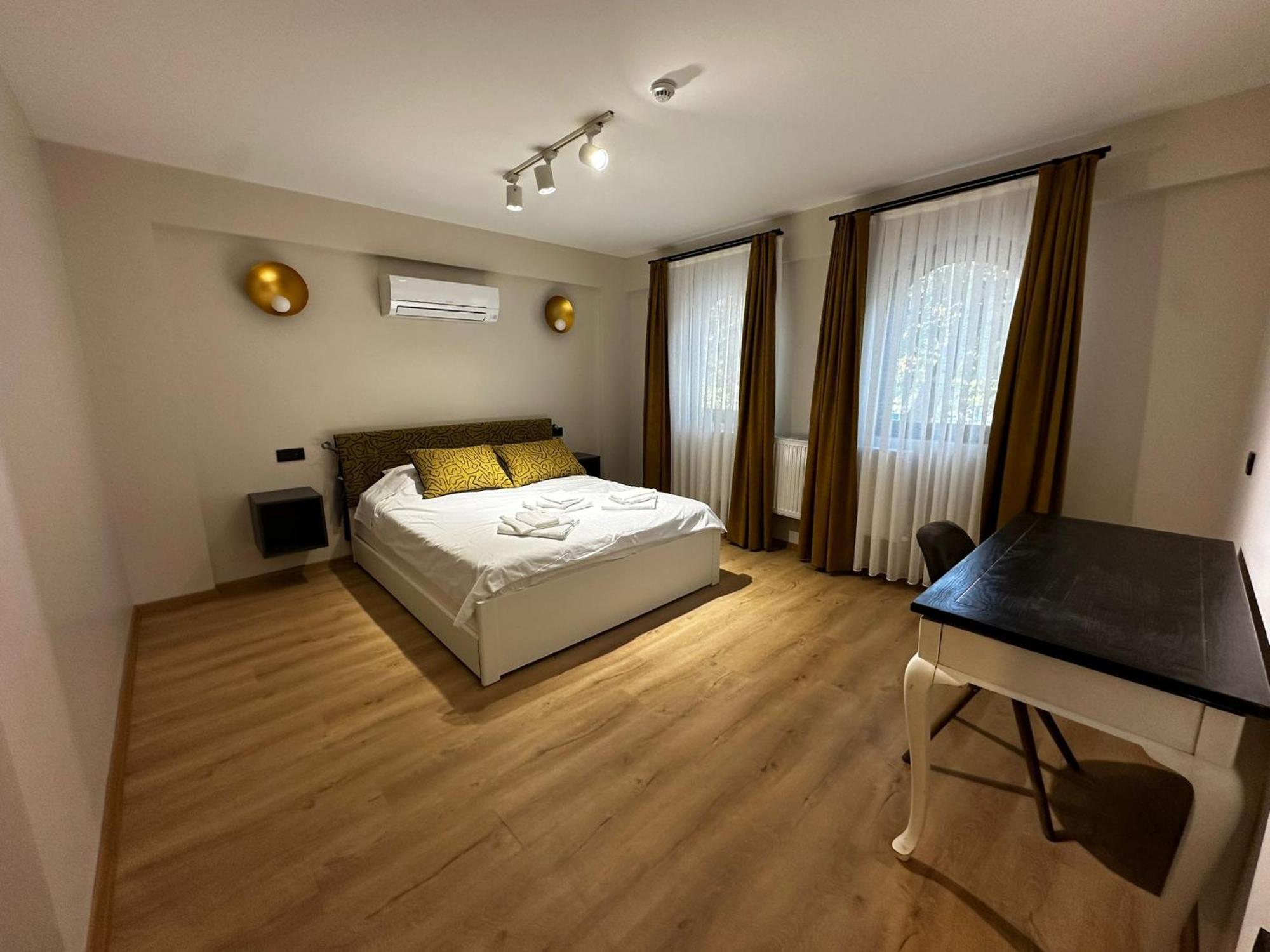 Hotel Optimist