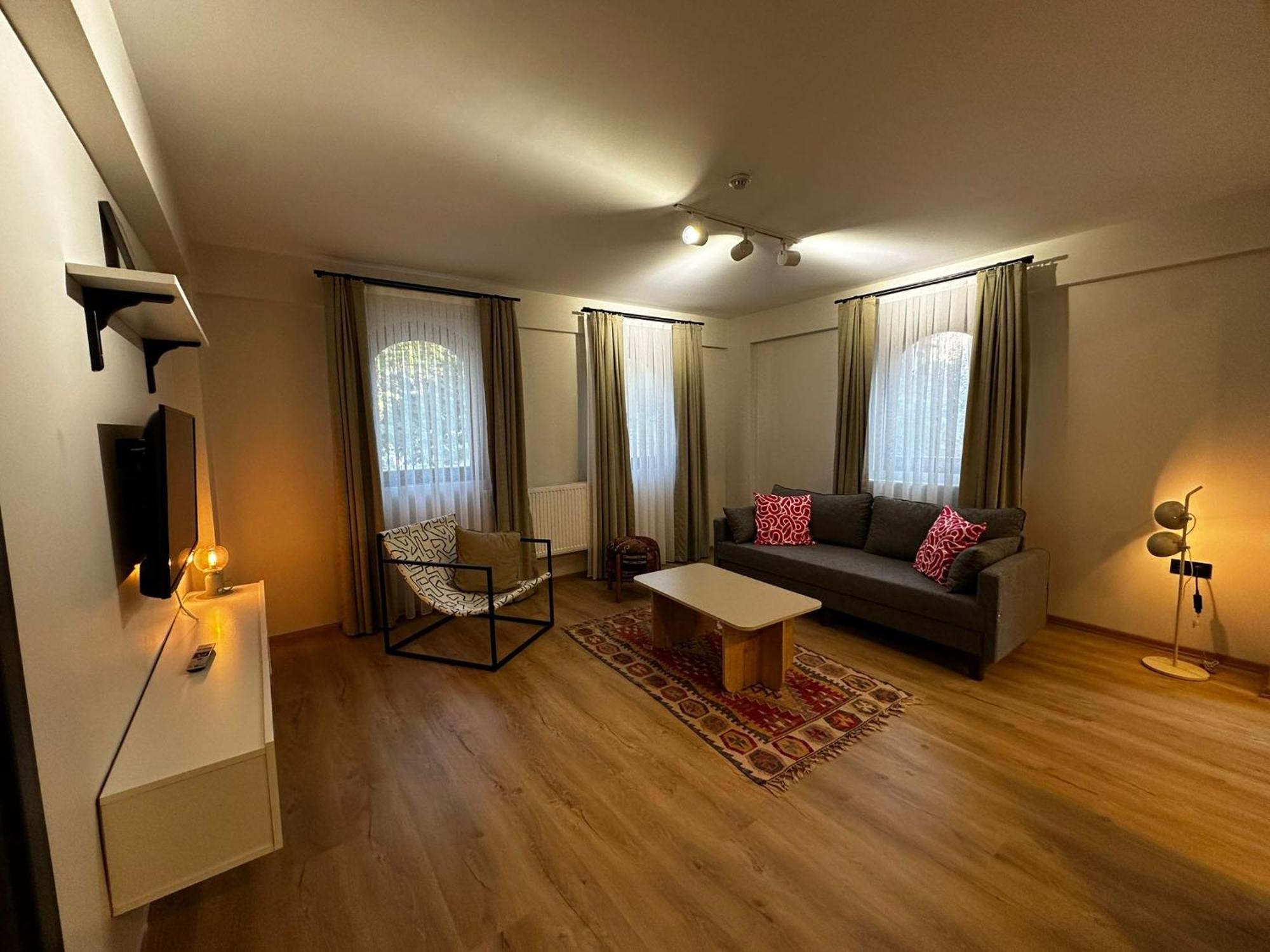 Optimist Hotel