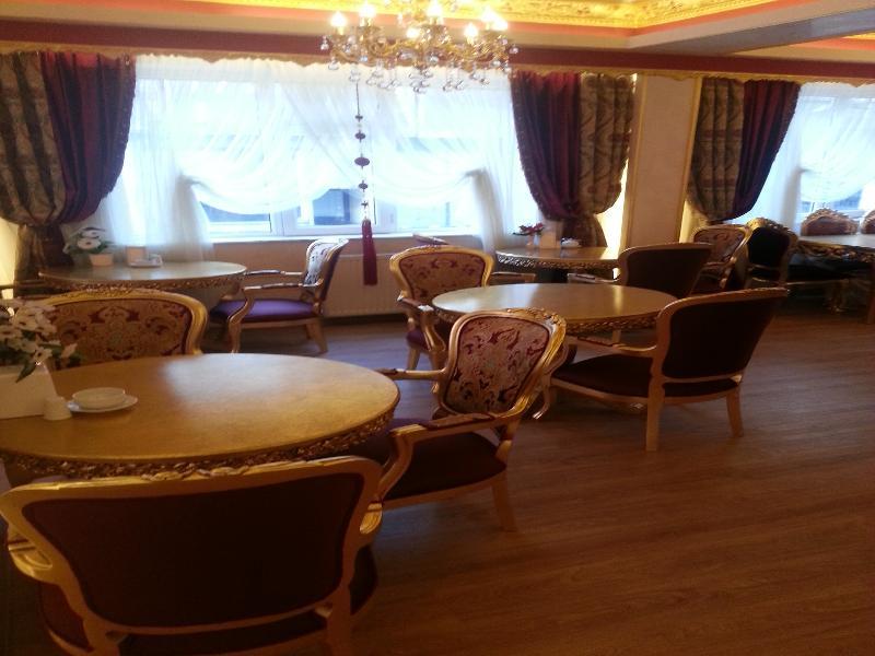 Aquarium Hotel 3*