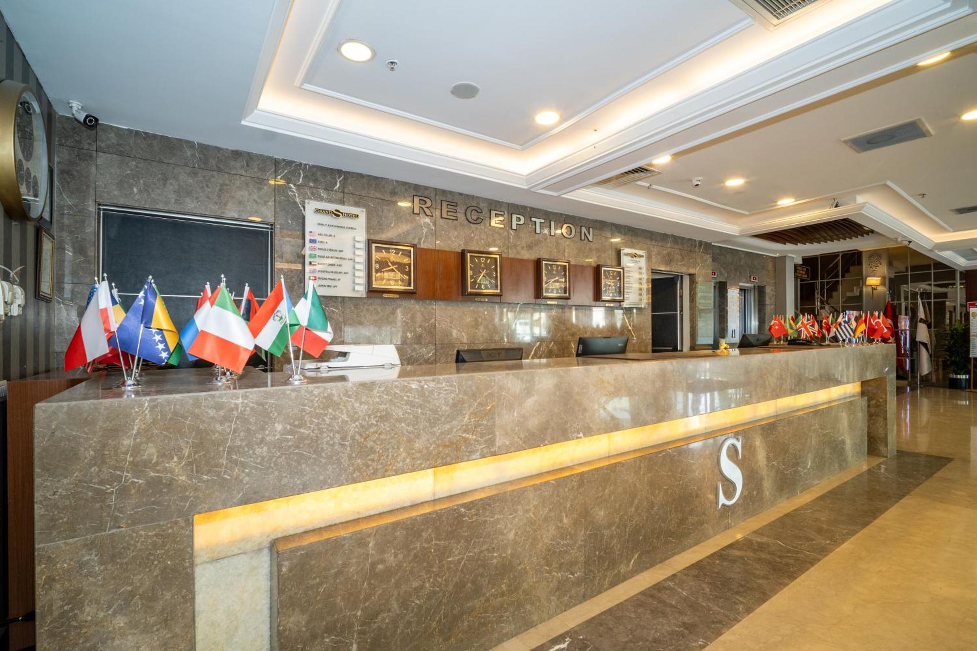 Grand S Hotel