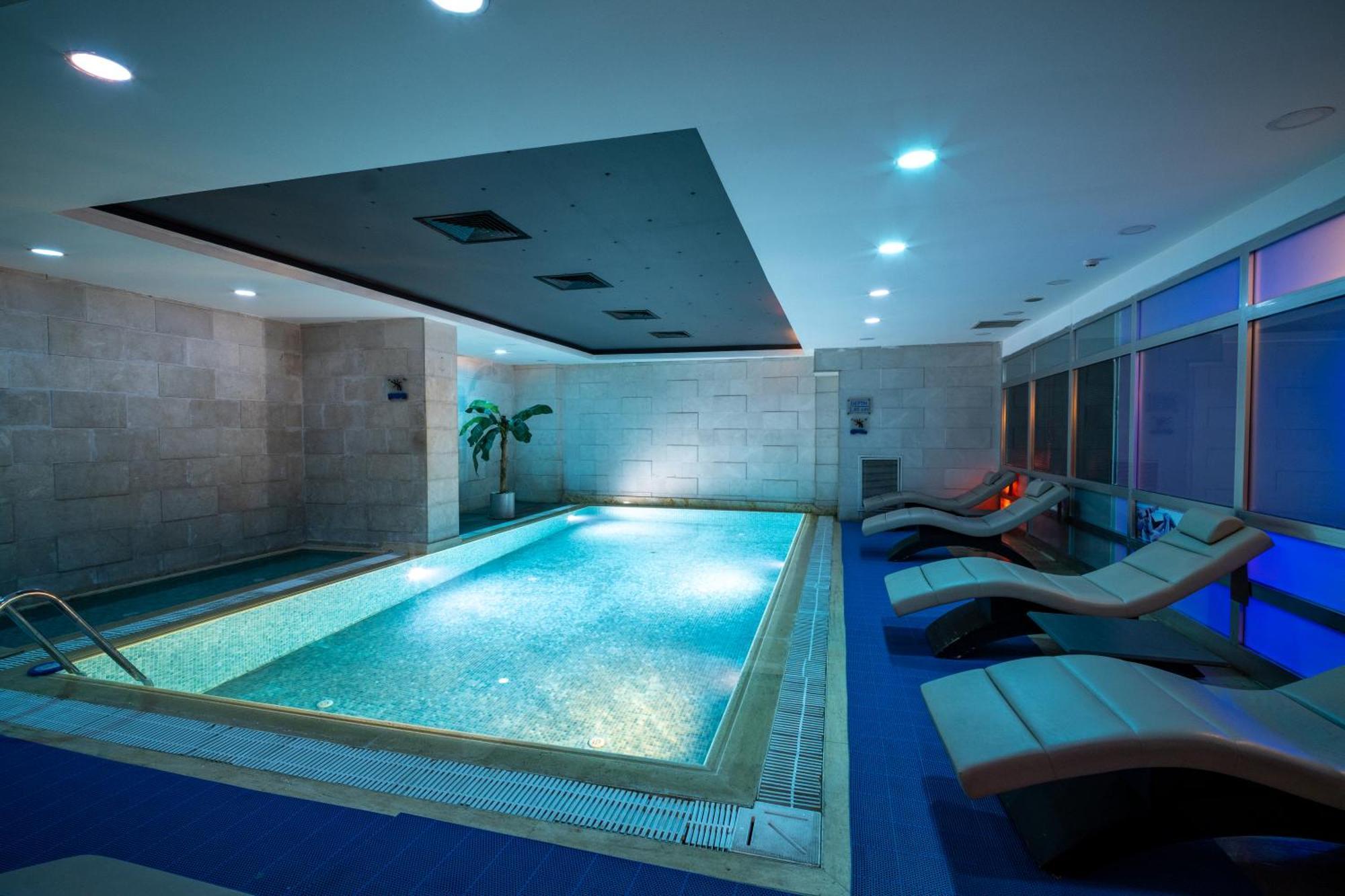 Hotel Grand S 4*