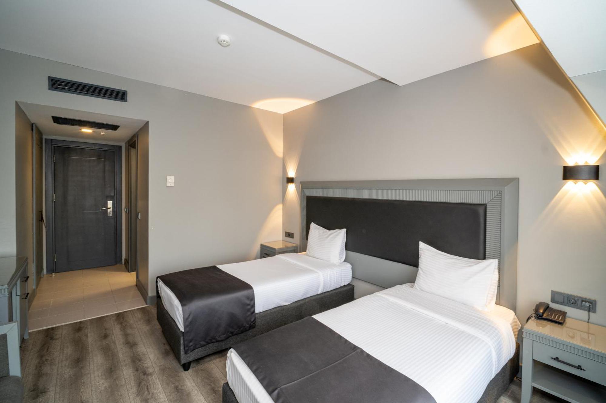 Hotel Grand S 4*