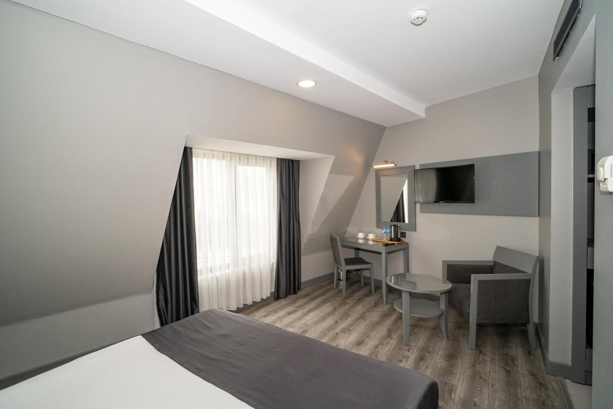 Grand S Hotel 4*
