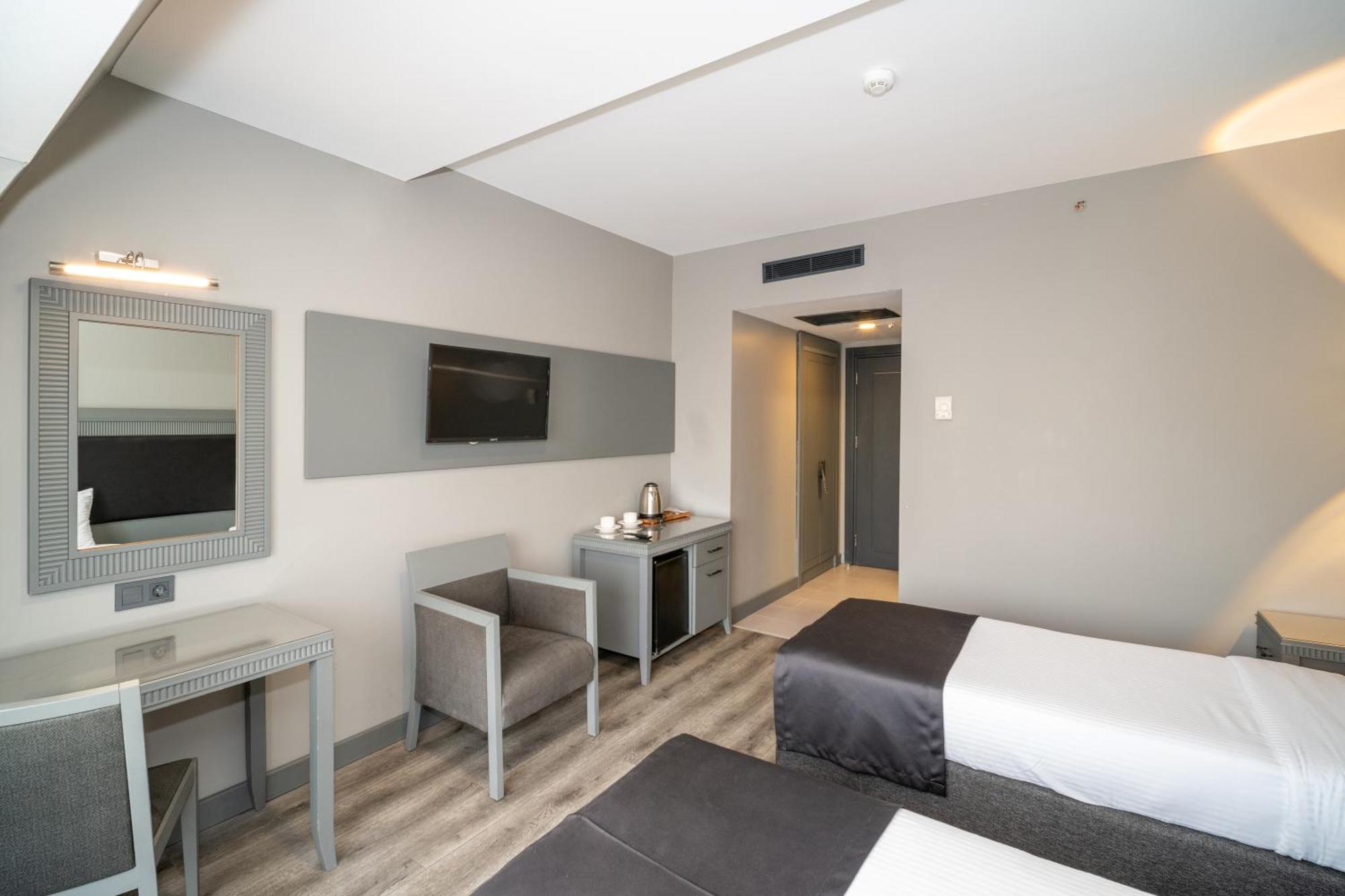 Hotel Grand S 4*