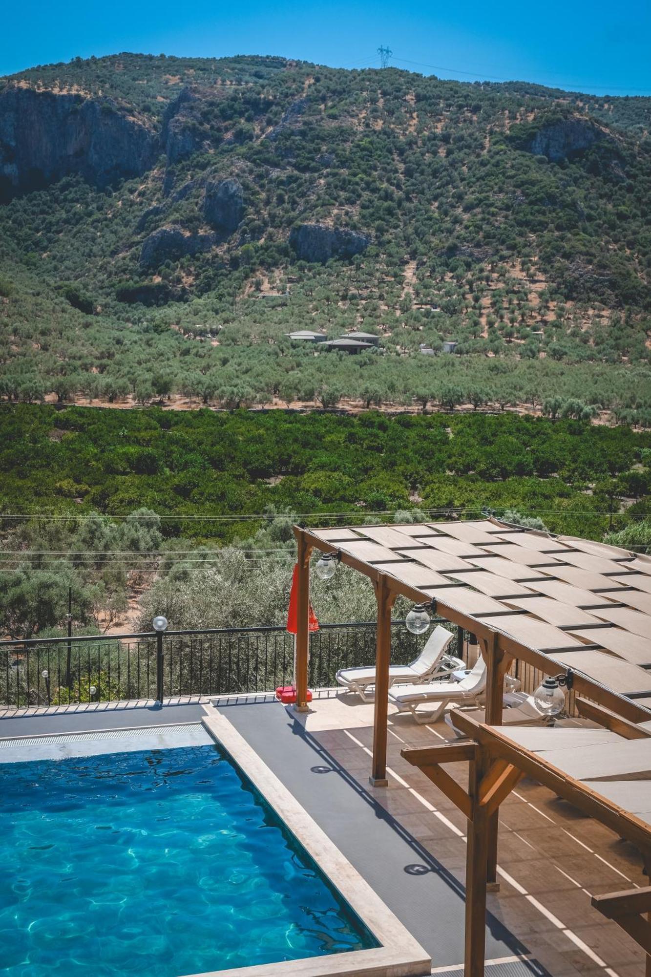 Natureland Efes Aparthotel 3*