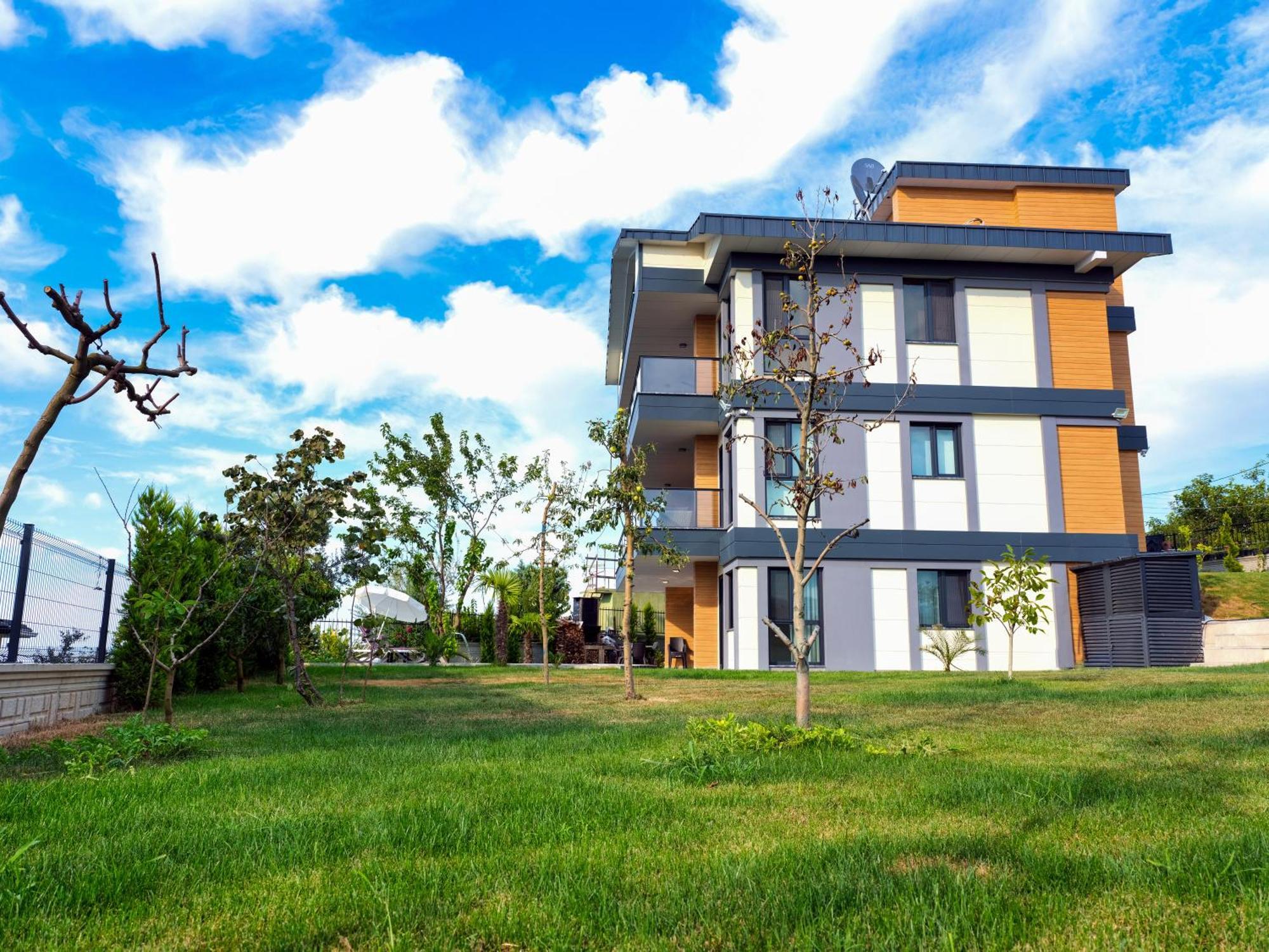 Luxury Four Fourlex Villa *