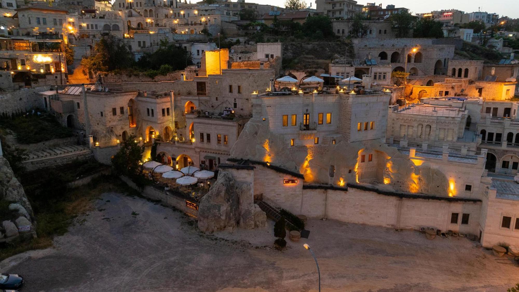Tafoni Cave Hotel 5*