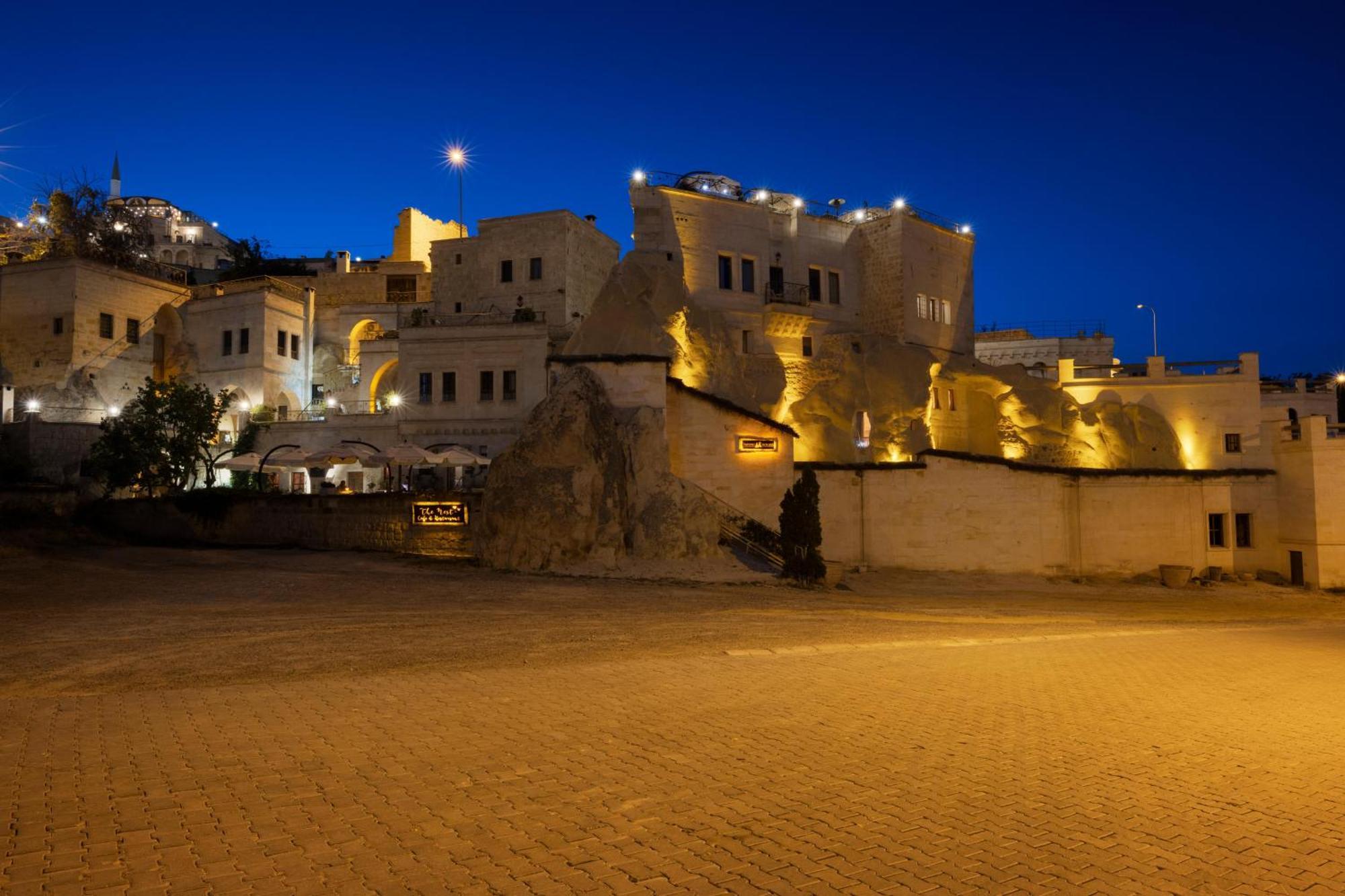Hotel Tafoni Cave