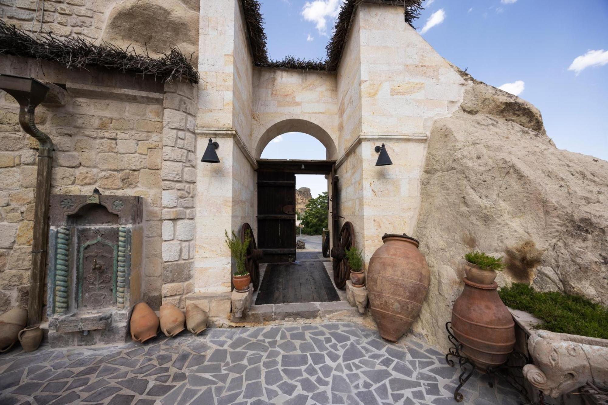 Tafoni Cave Hotel Ortahisar