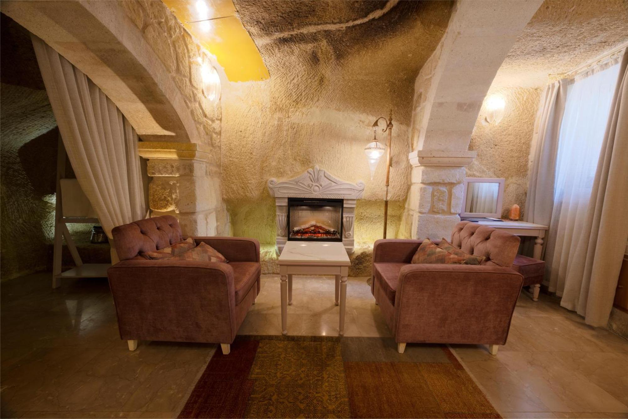 Tafoni Cave 5*