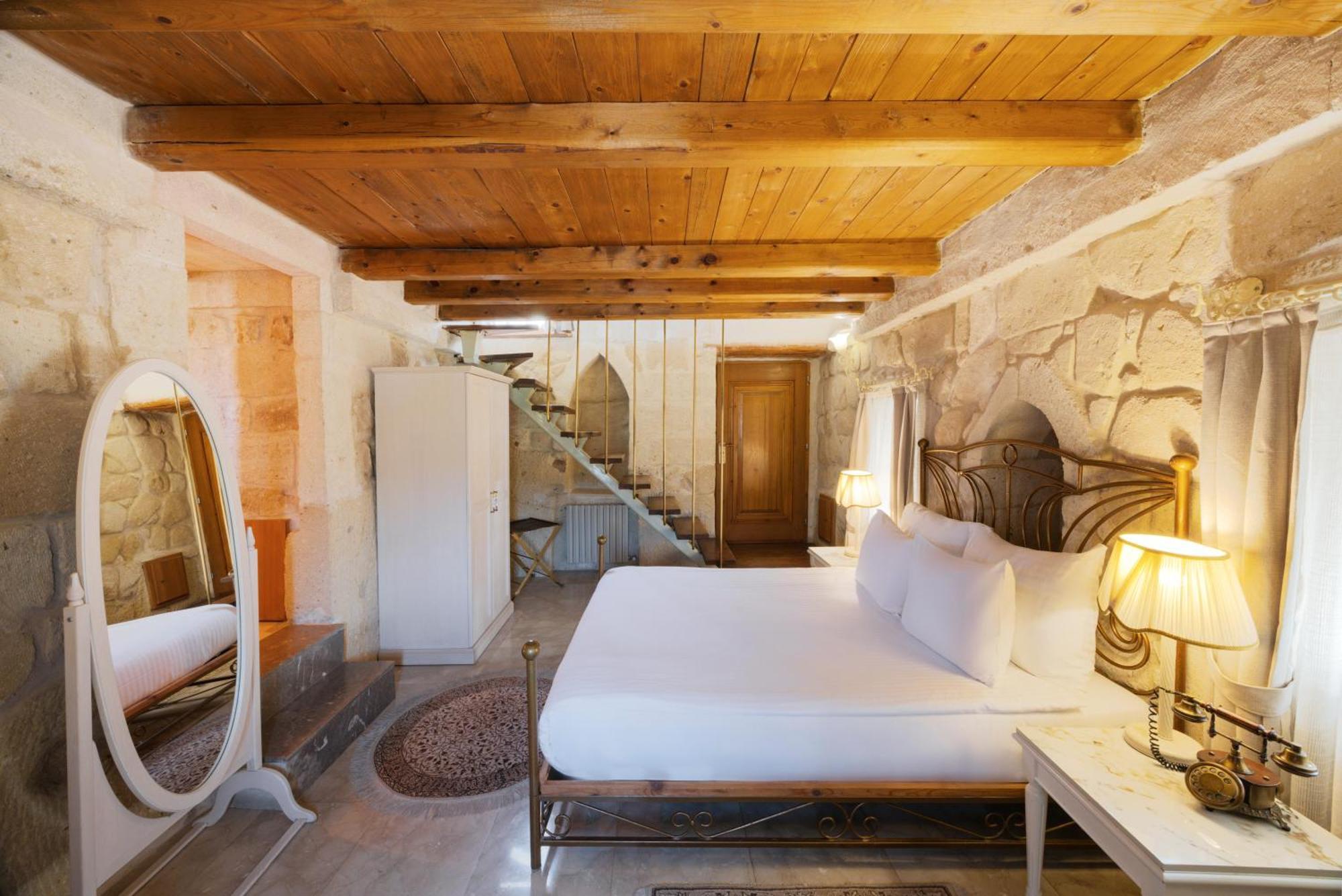 Tafoni Cave Hotel Ortahisar