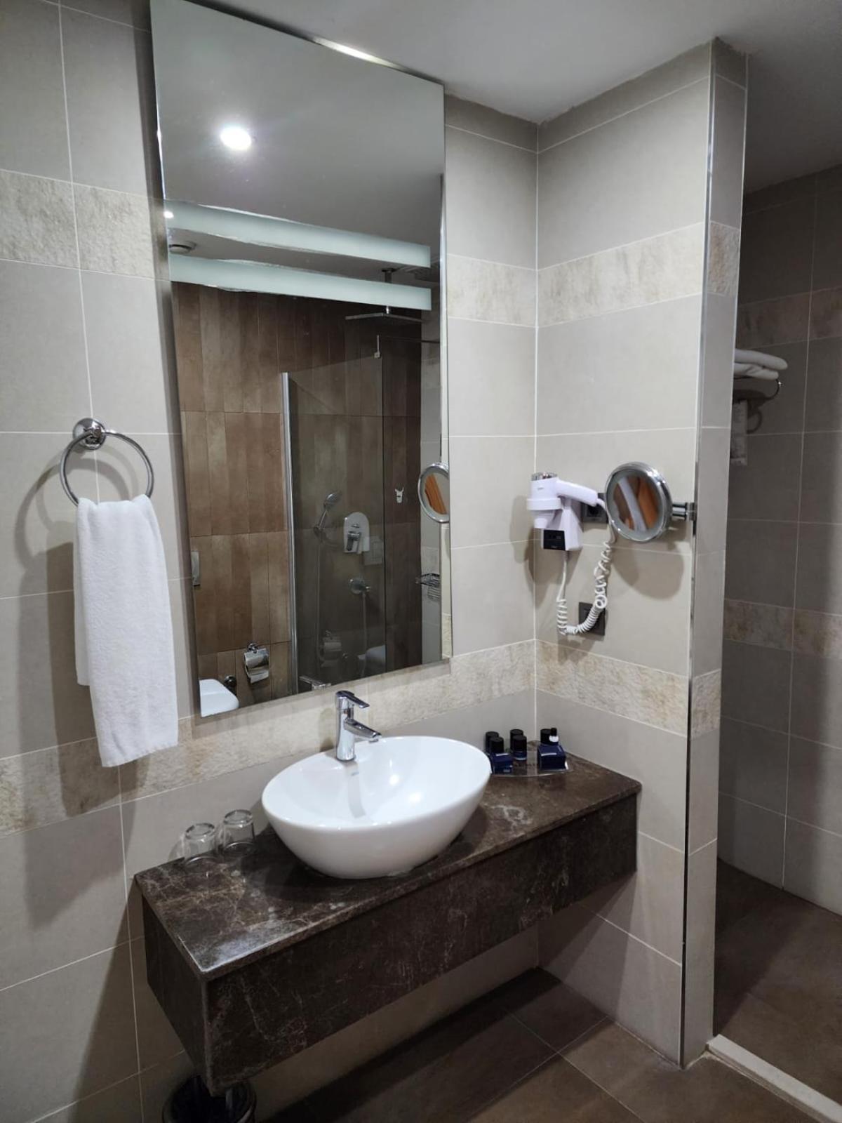 Anemon Grand 5* Adana