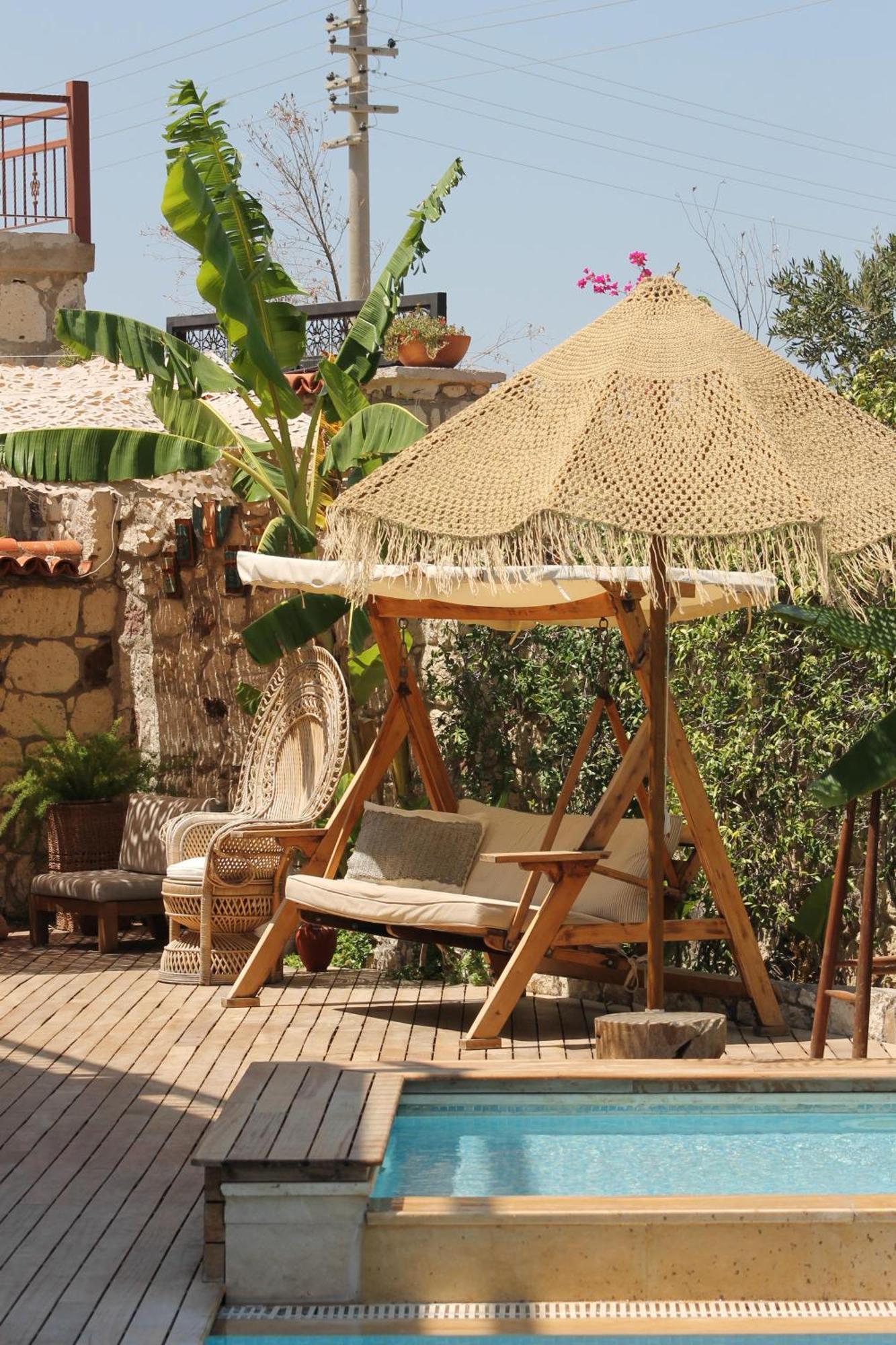 Hotel Lunas *