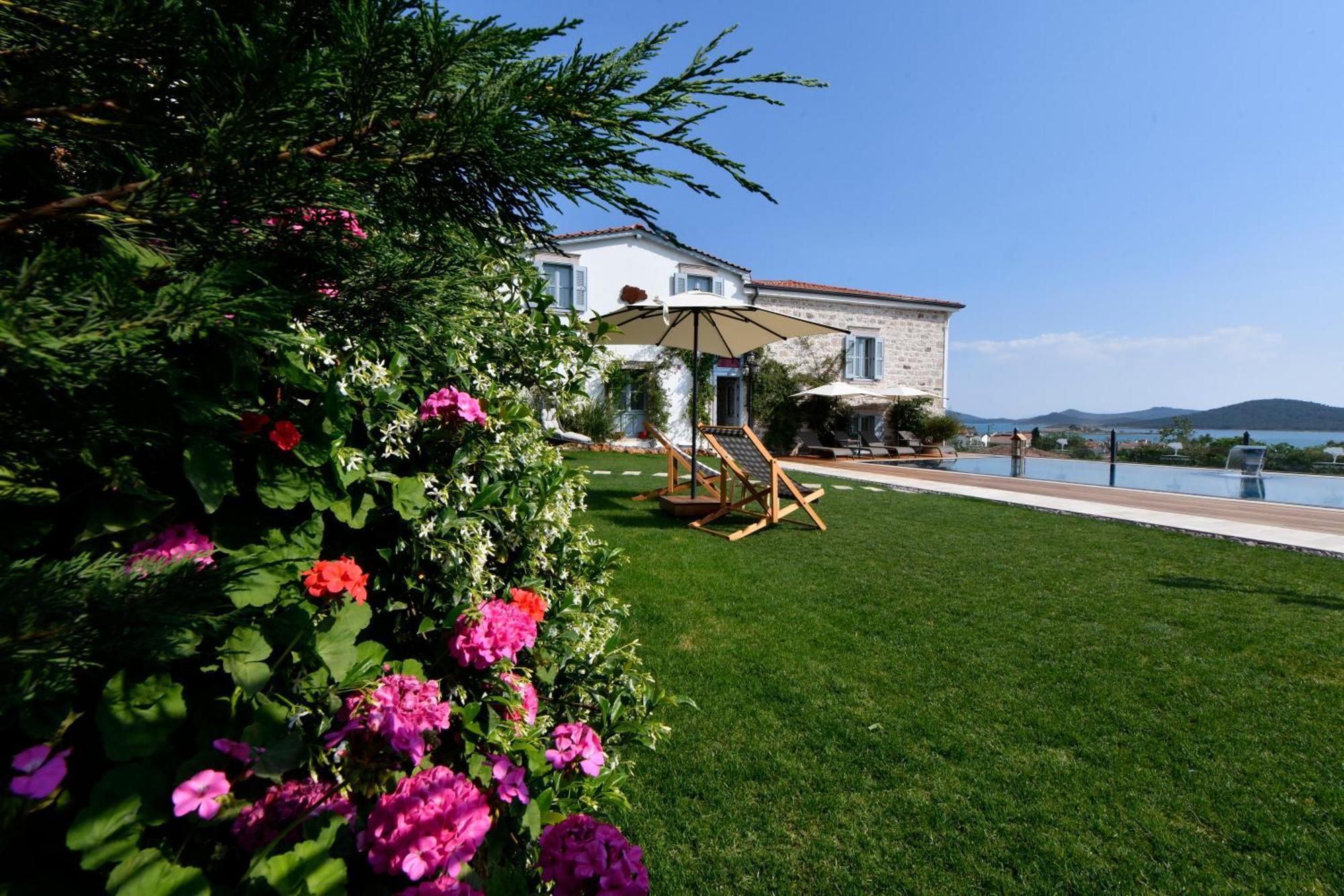 Oemer Aga Konagi Hotel Cunda
