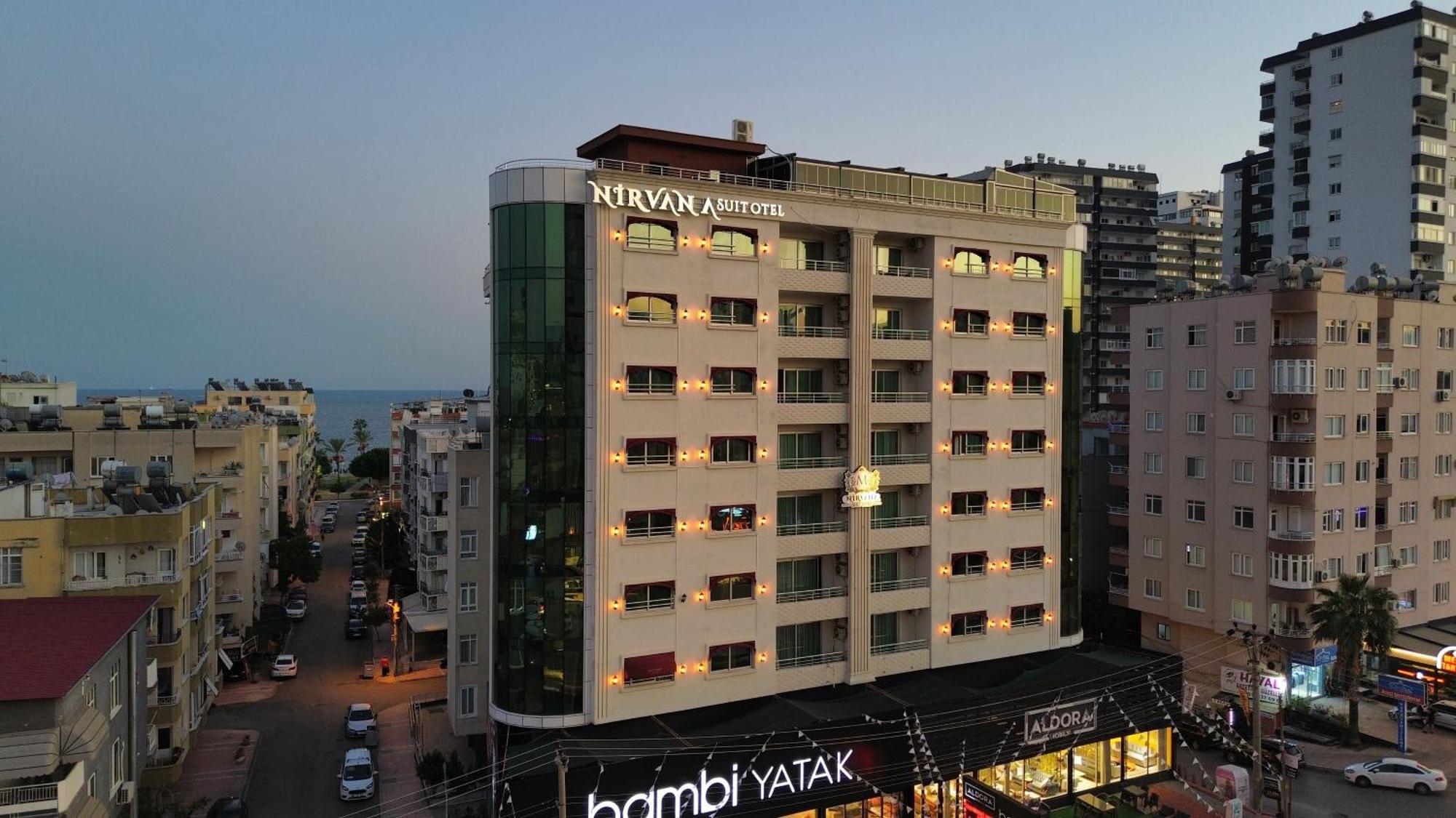 Nirvana Hotel *
