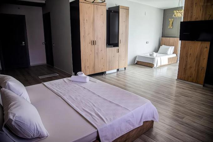 Hotel Nirvana
