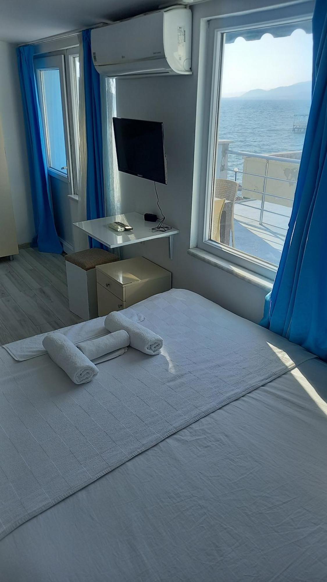 Paradise Akcay
