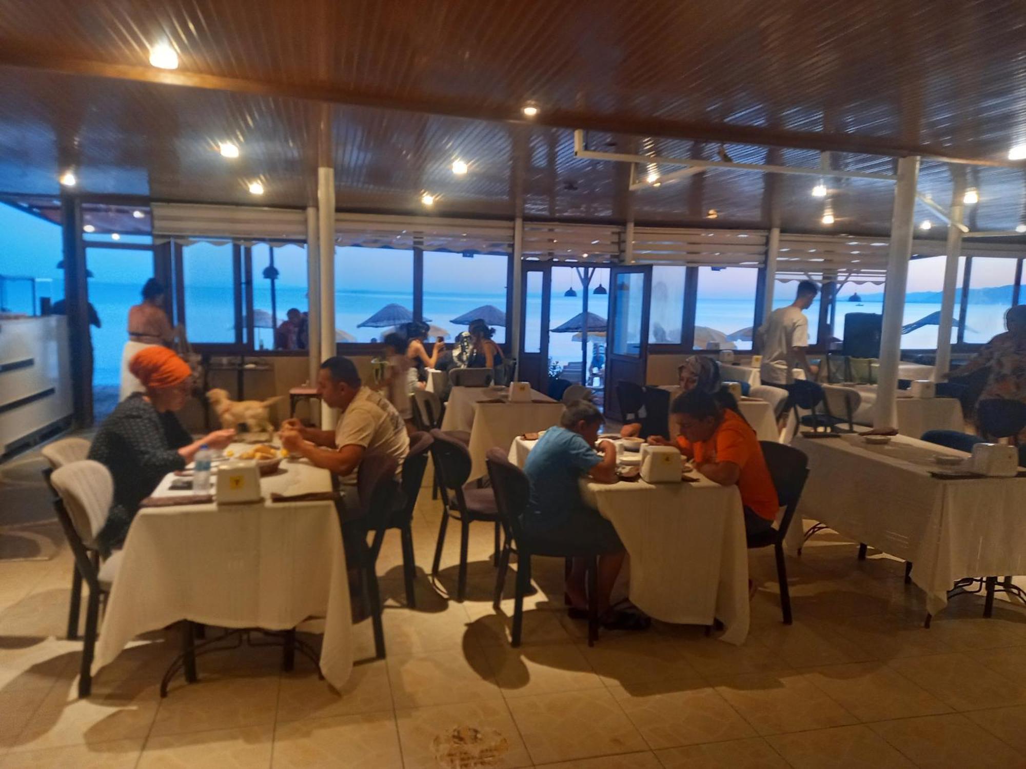 Paradise Akcay Hotel