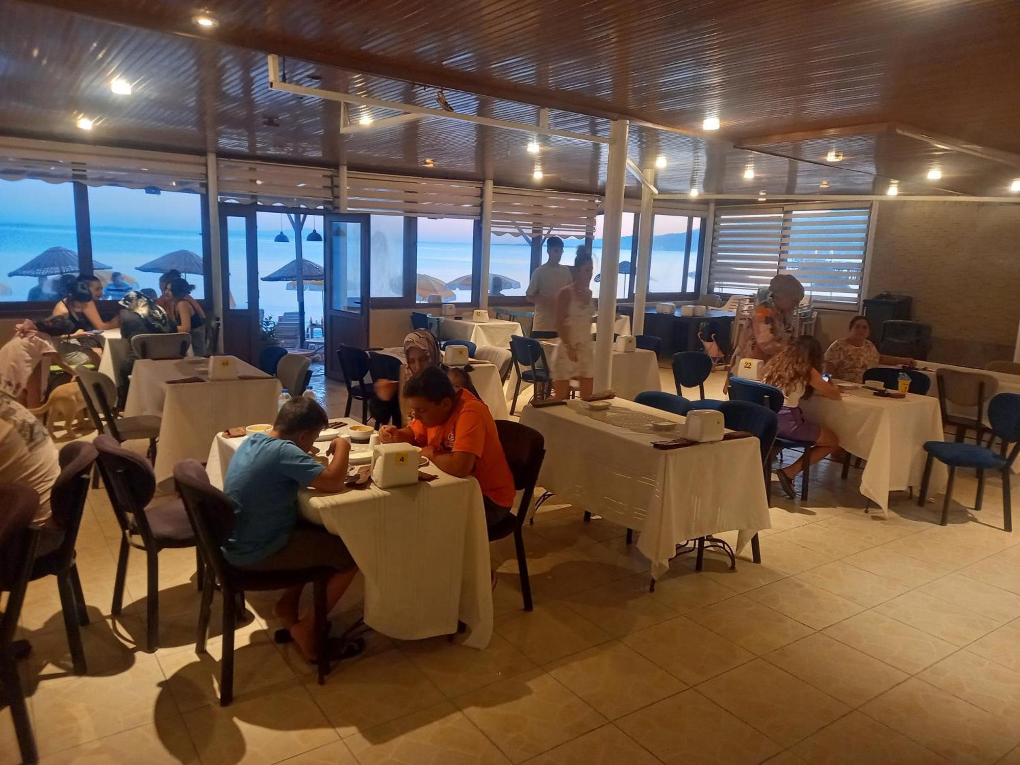 Hotel Paradise Akcay *