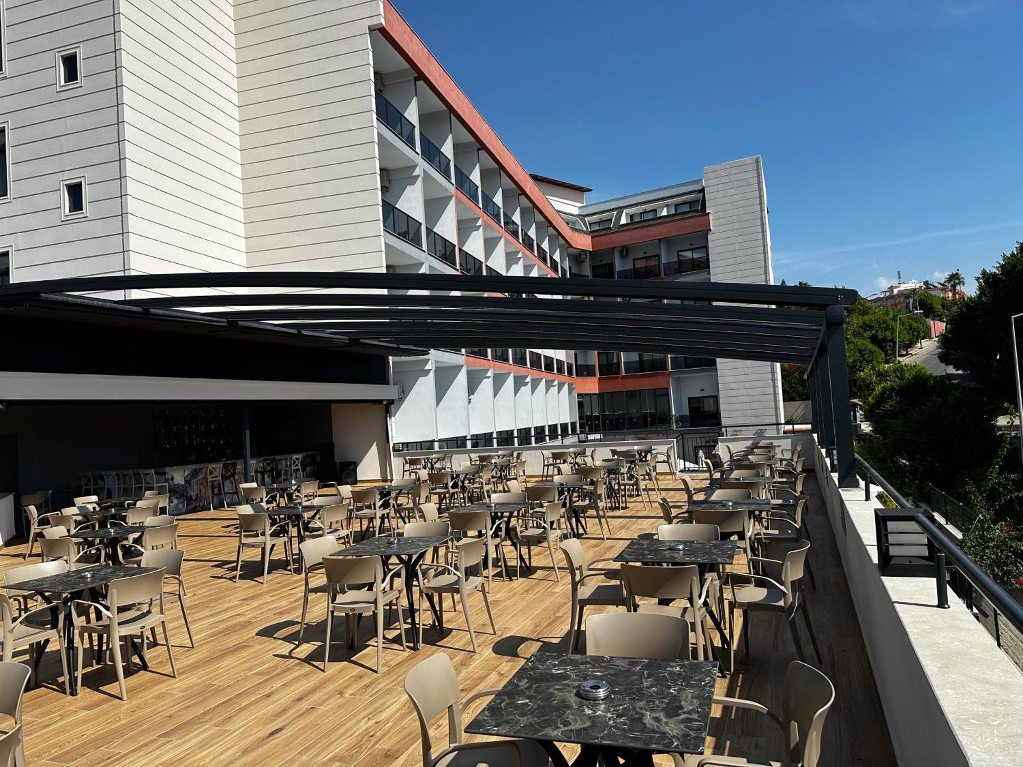 Golden Rock Hotel&spa 4* Side