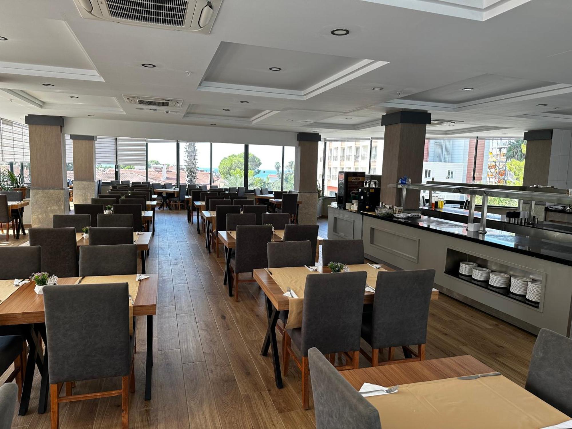 Golden Rock Hotel&spa Hotel