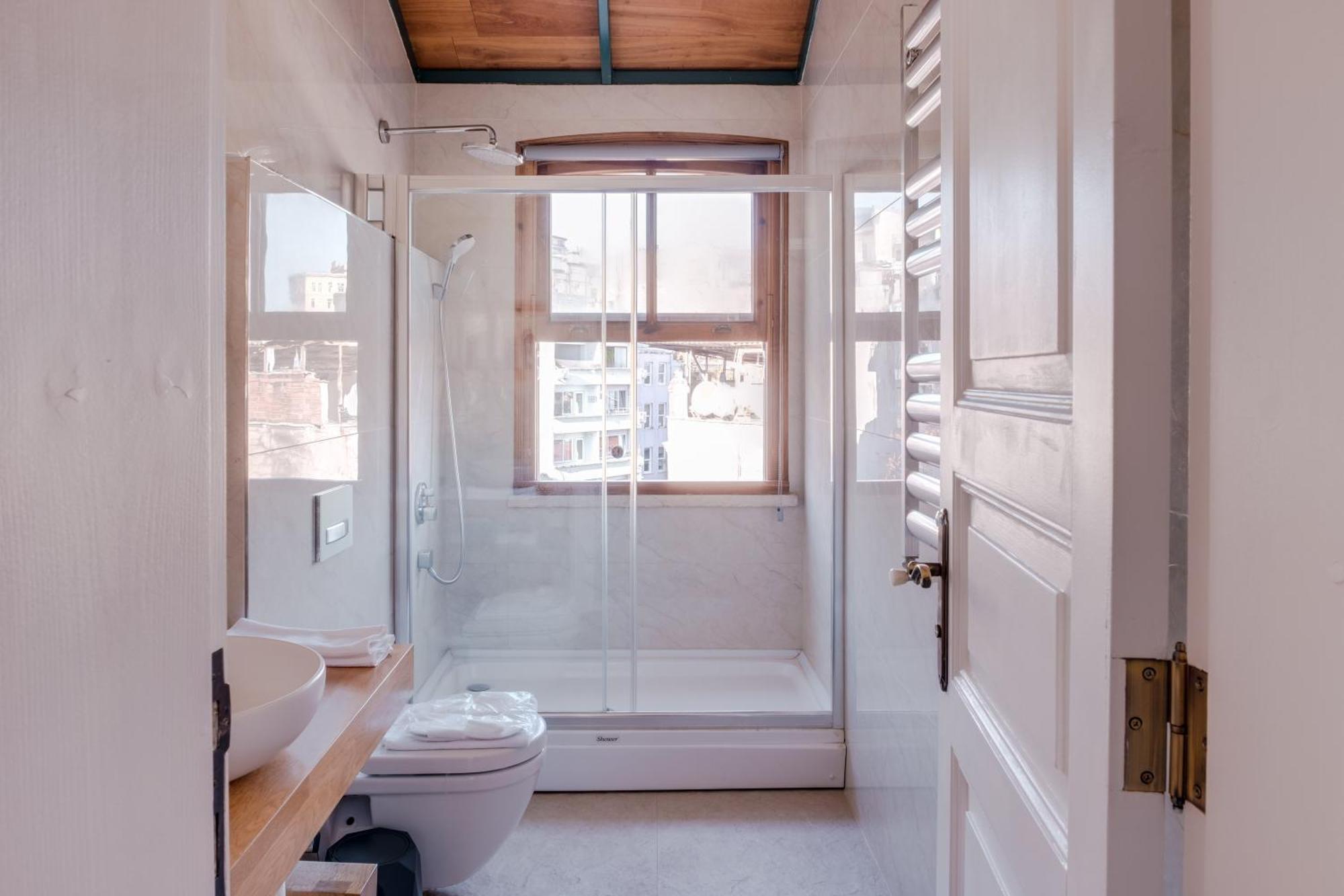 Homie - Historical Nearby Galata Tower Apartment Istanbul