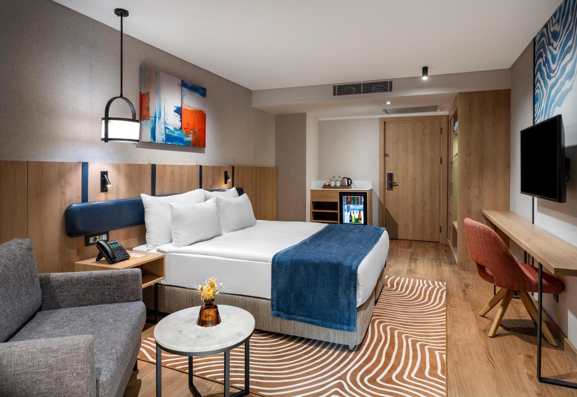 Elite World Hotel