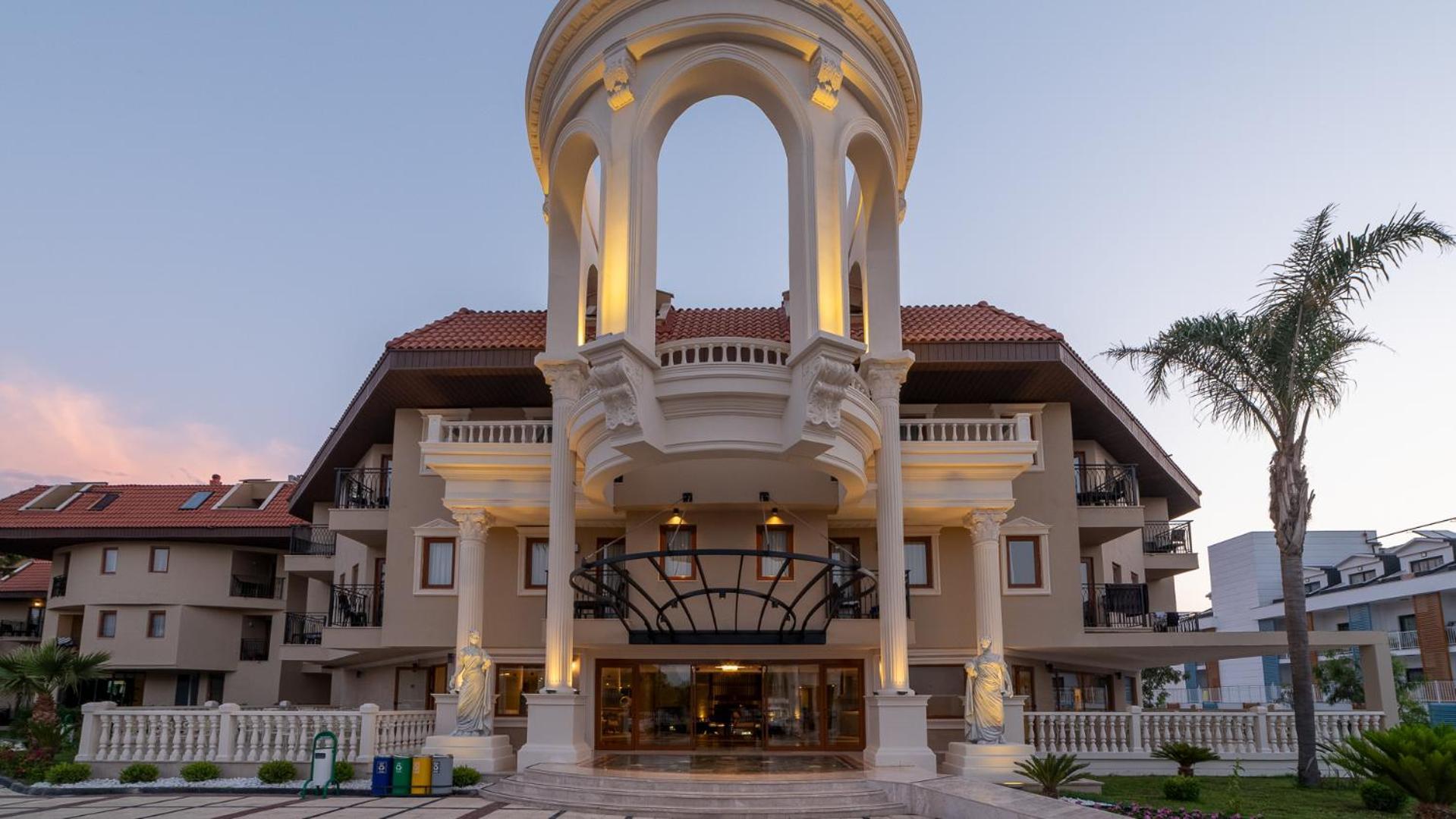 Numa Club Hotel 5*