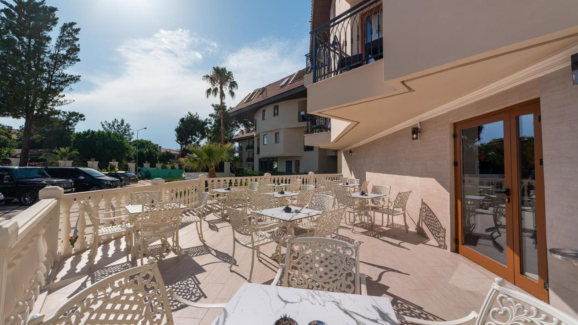 Hotel Numa Club Side
