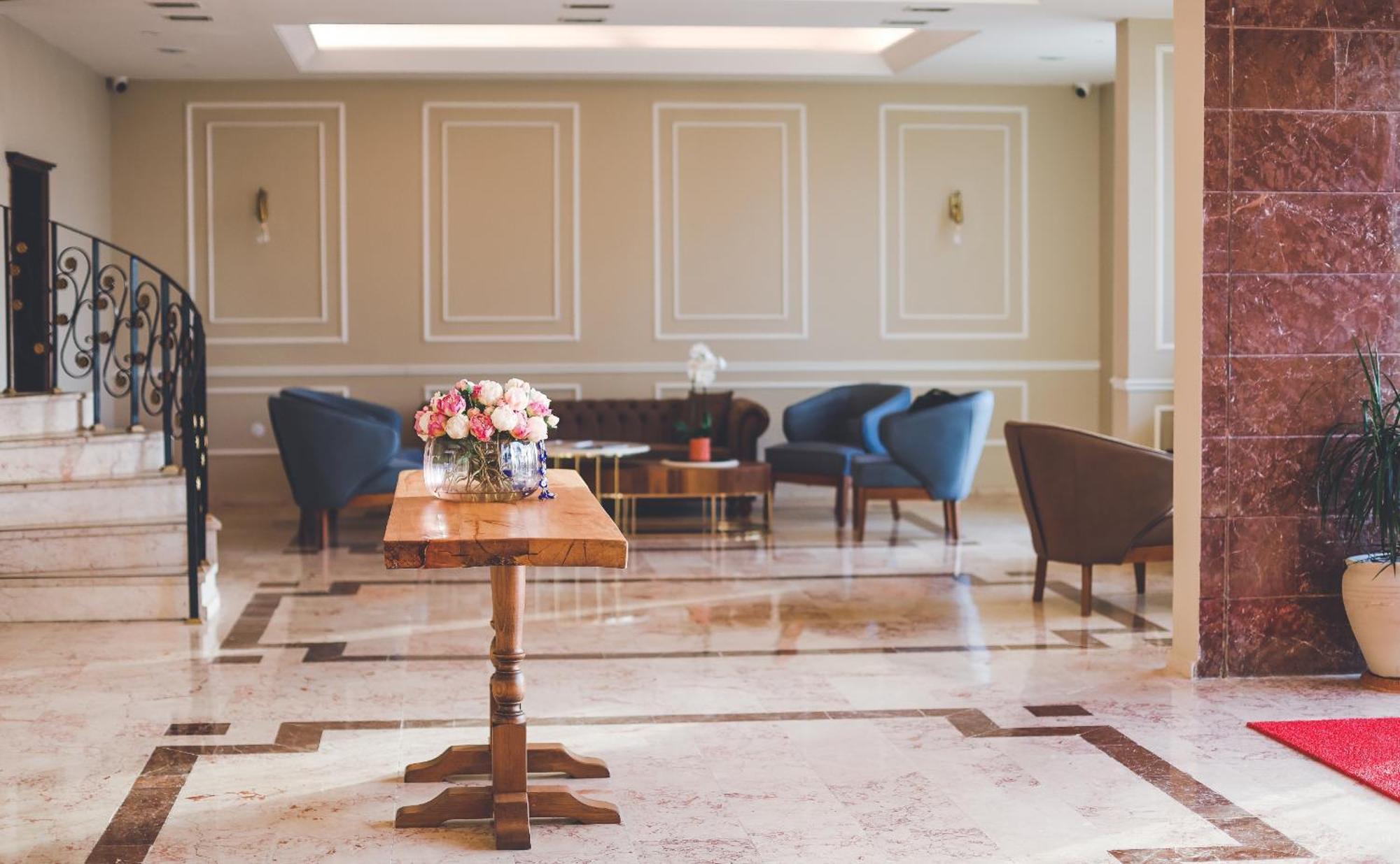 The Yali Hotel