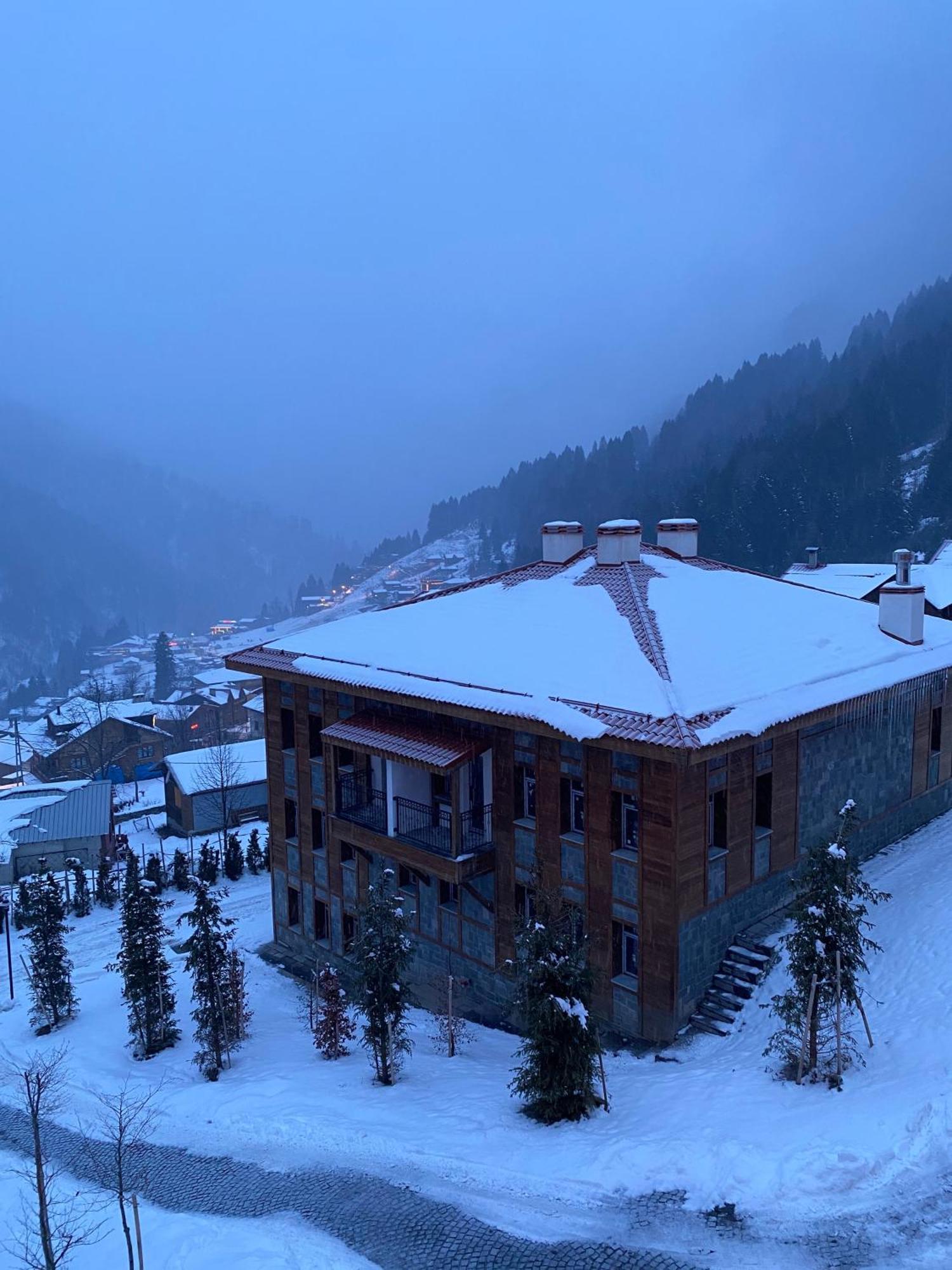Kervansaray Hotel *