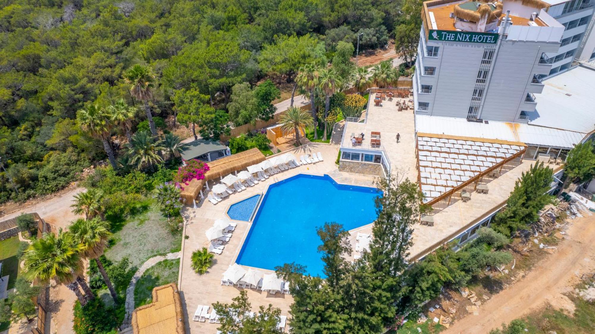 Hotel The Nix 4*
