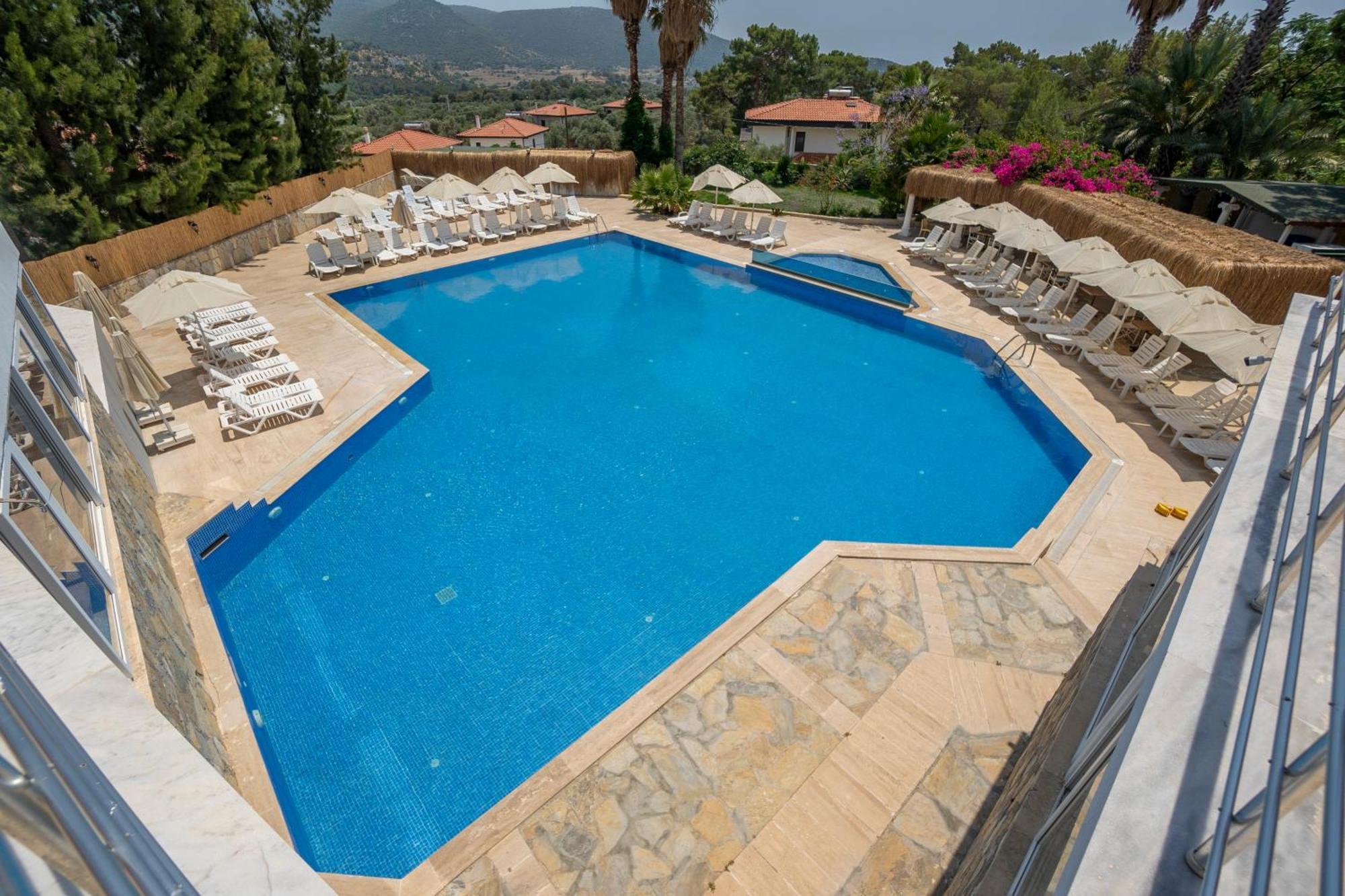 The Nix Hotel 4*