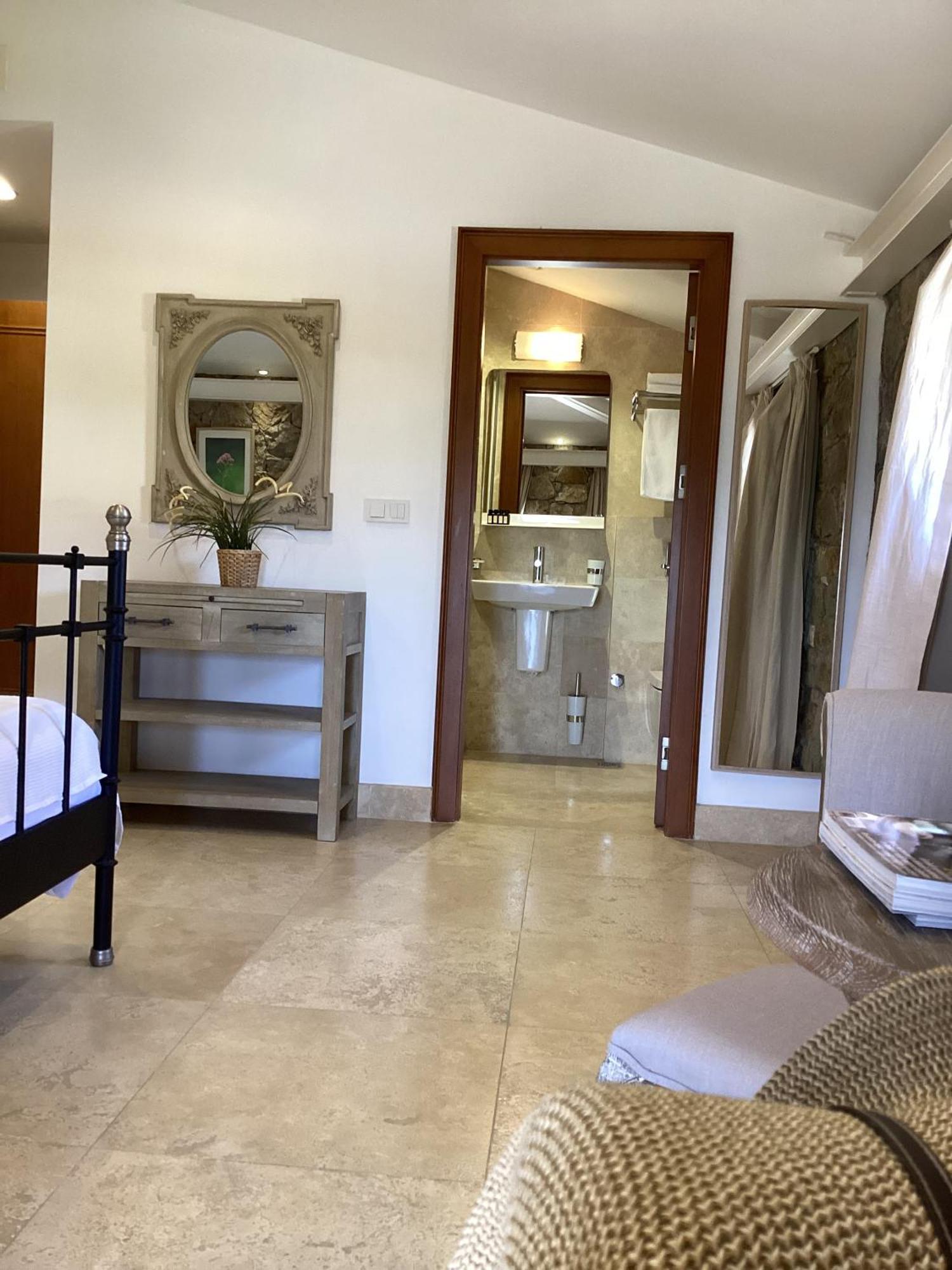 Hotel Sonef House