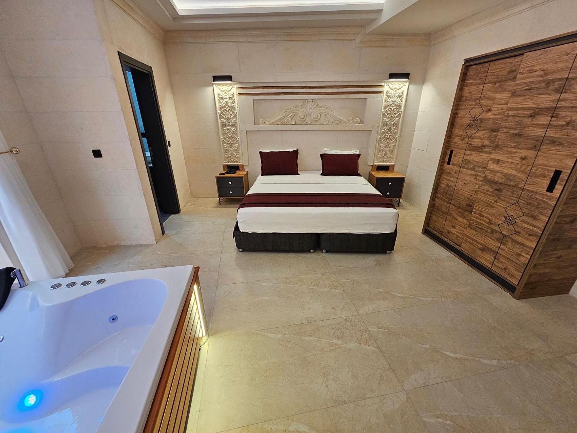 Baypark & 4* Midyat