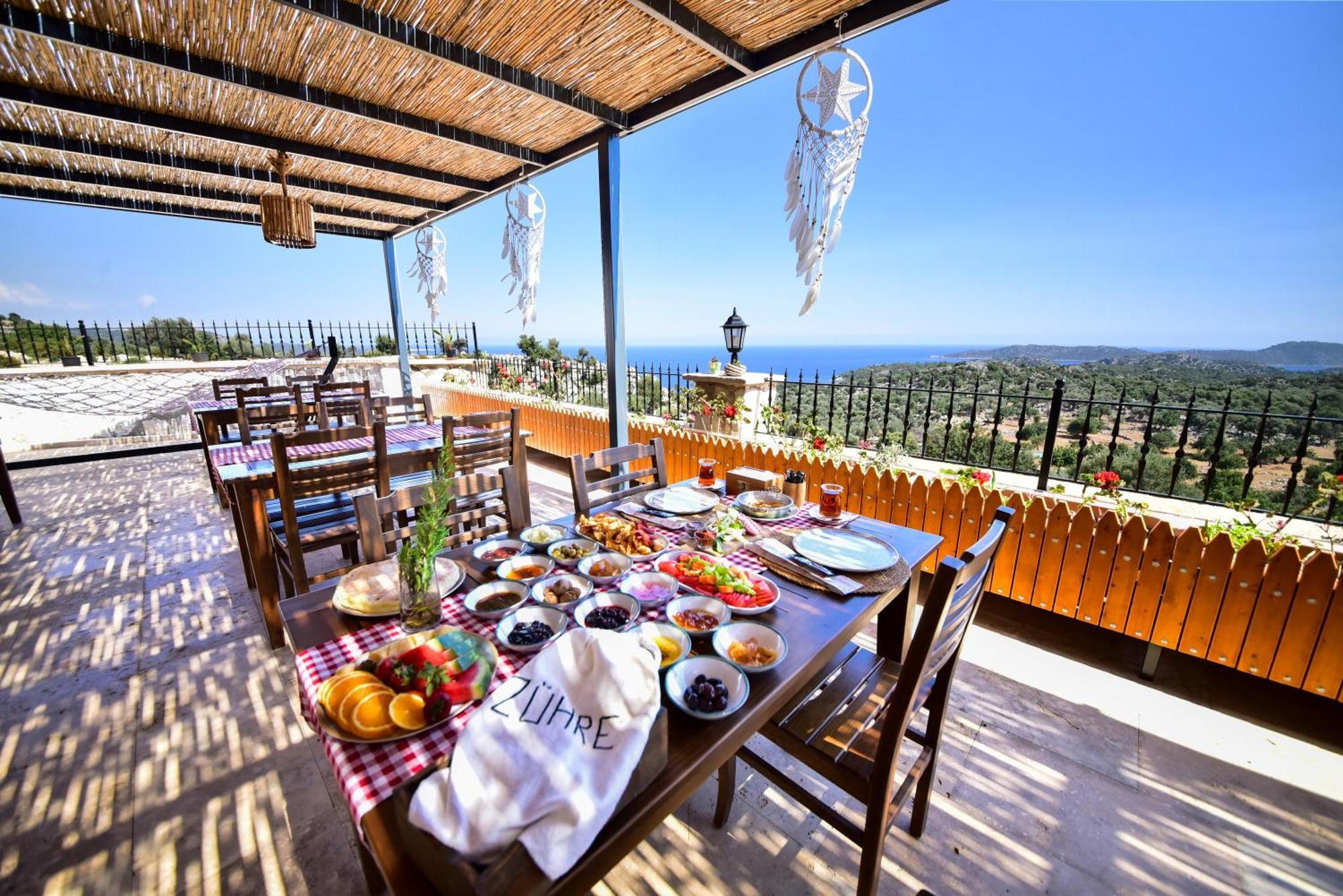 Zuhre Cafe Bed & Breakfast Demre