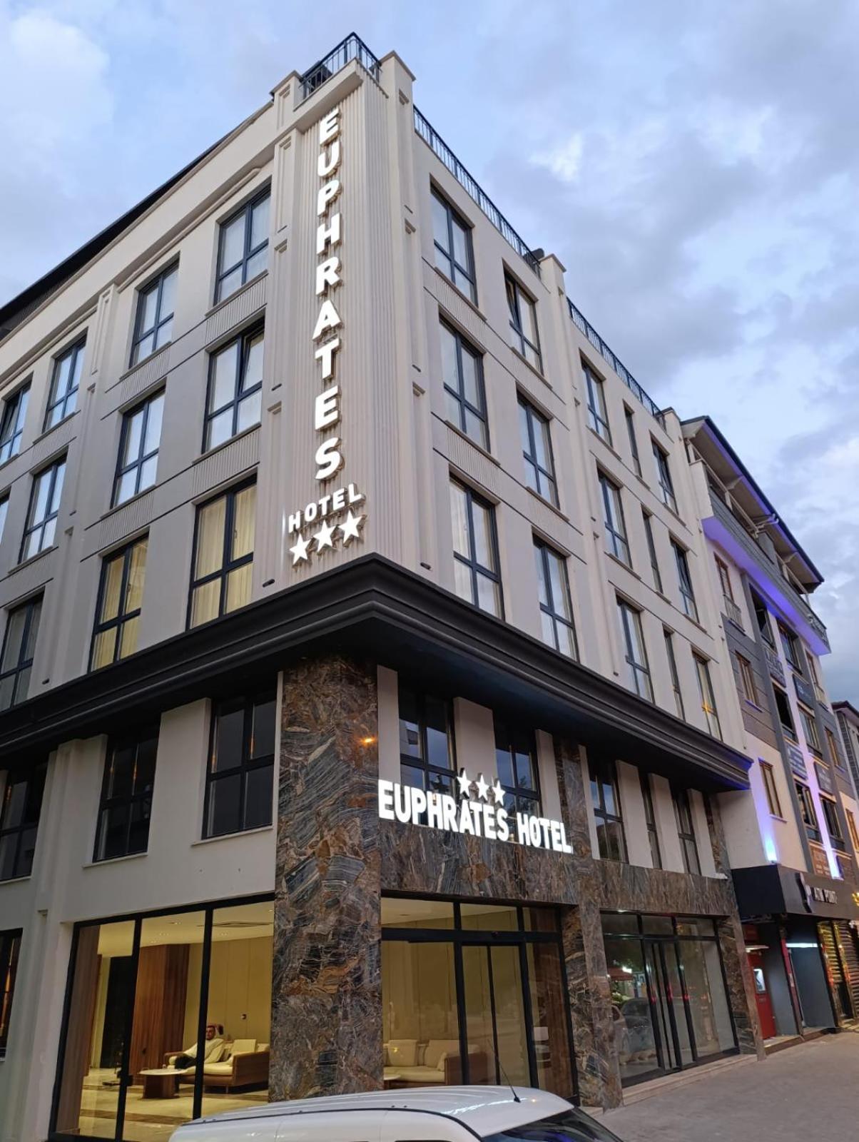 Euphrates Hotel *
