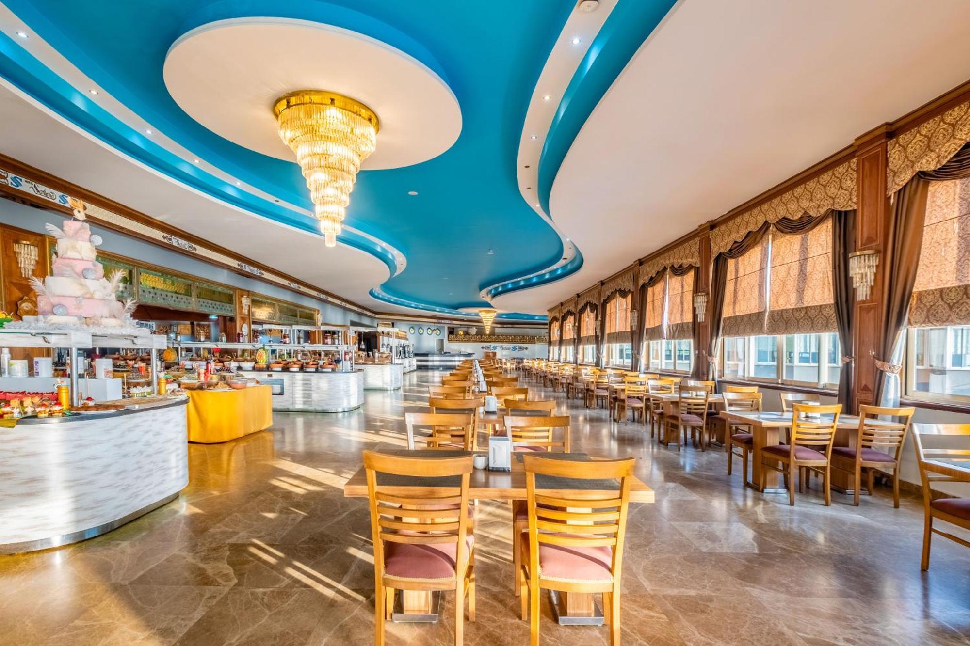 Senza Grand Santana Hotel